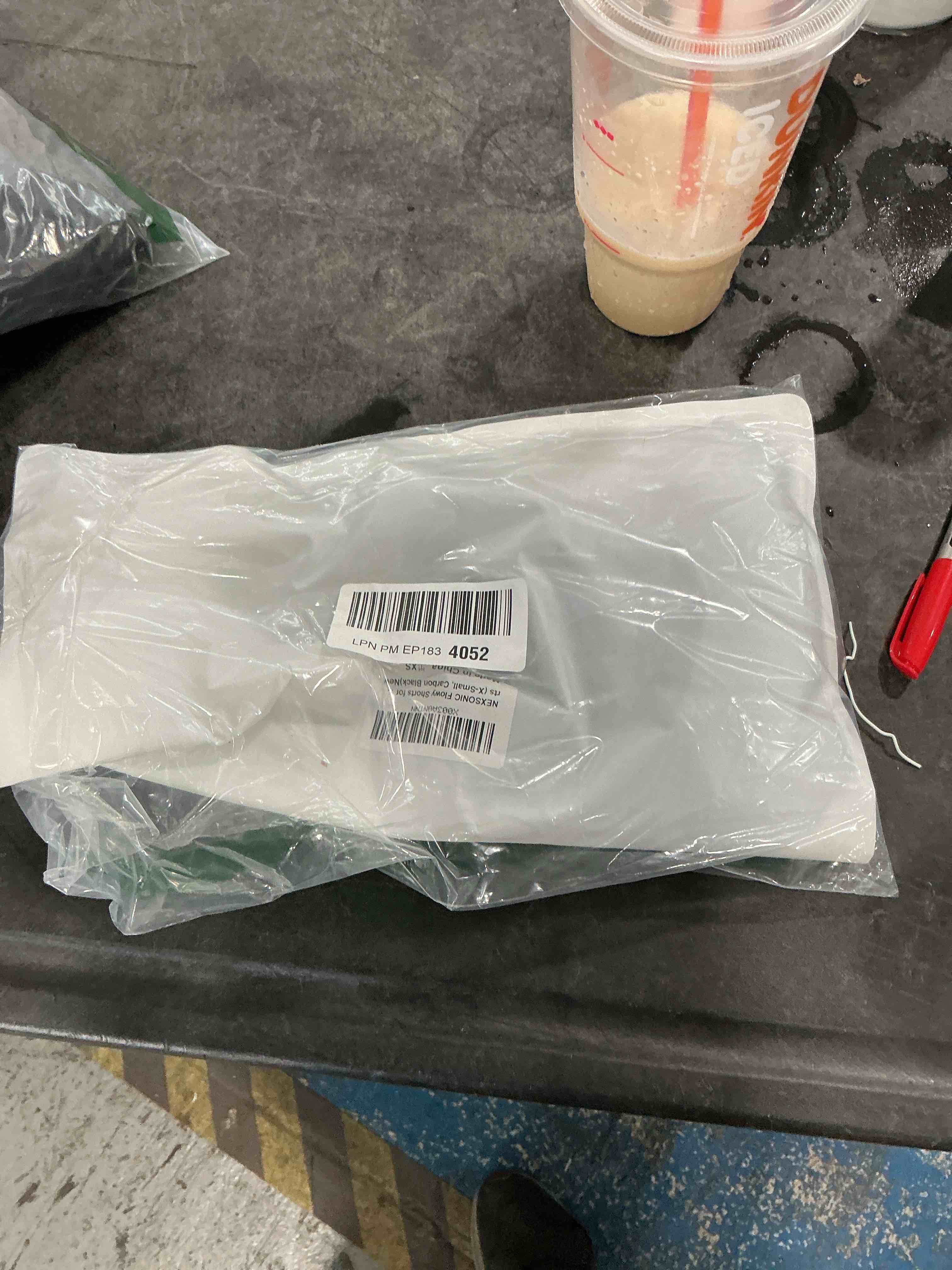 https://s3.amazonaws.com/lotting-images-prod/NonstopDeals/GRA3506172_1760628664739.jpeg