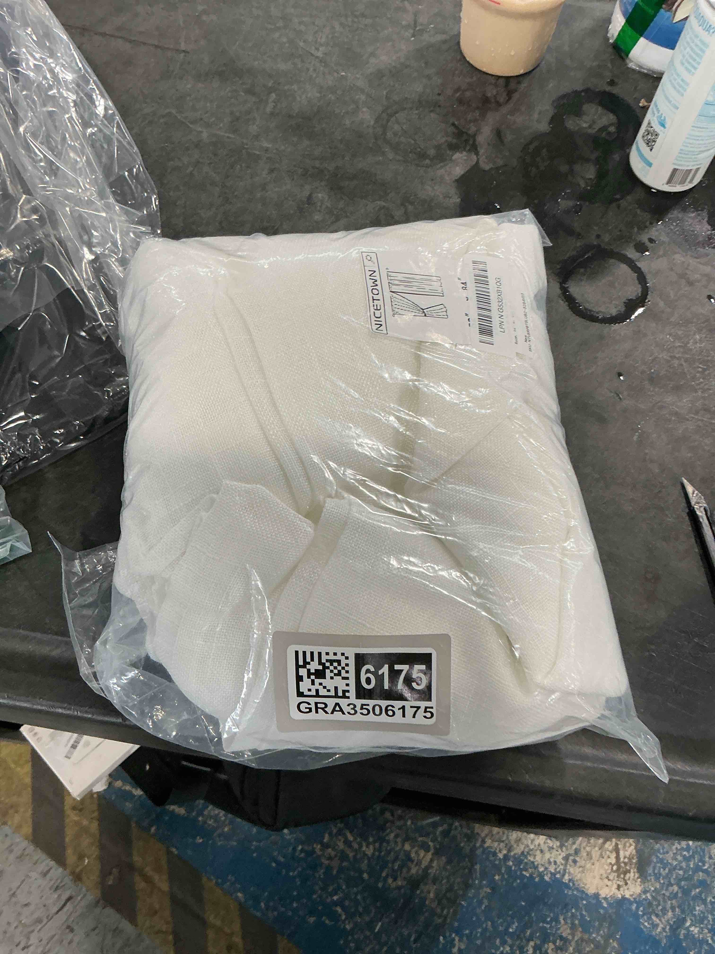 https://s3.amazonaws.com/lotting-images-prod/NonstopDeals/GRA3506175_1760629043835.jpeg