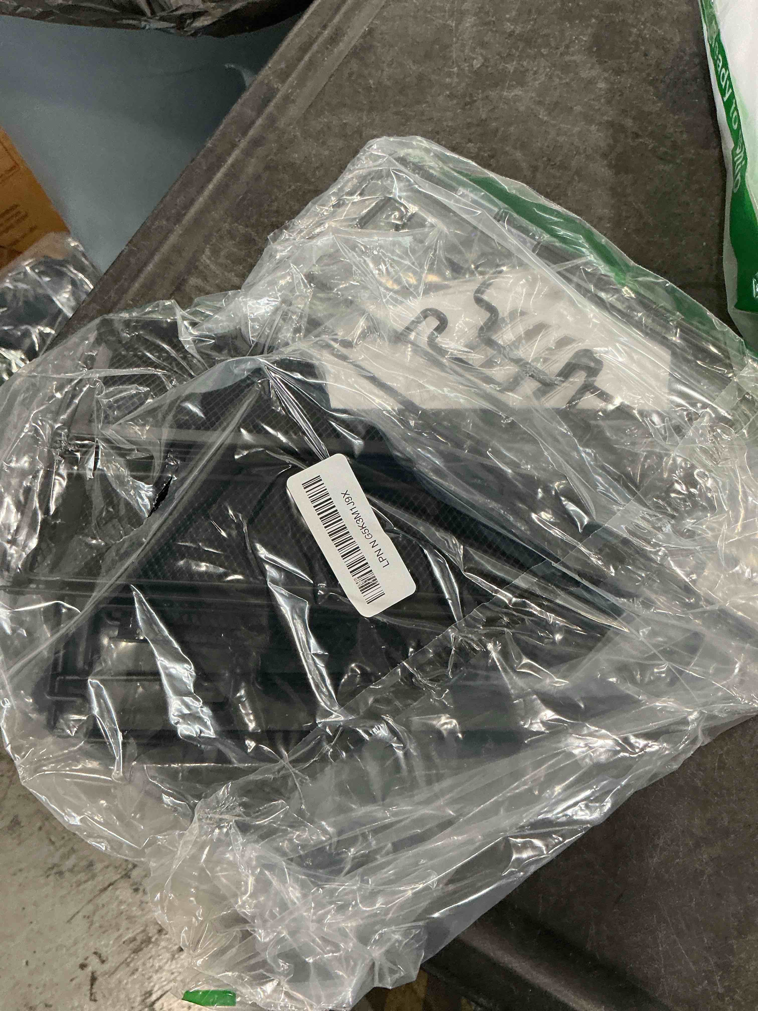https://s3.amazonaws.com/lotting-images-prod/NonstopDeals/GRA3506178_1760629345547.jpeg