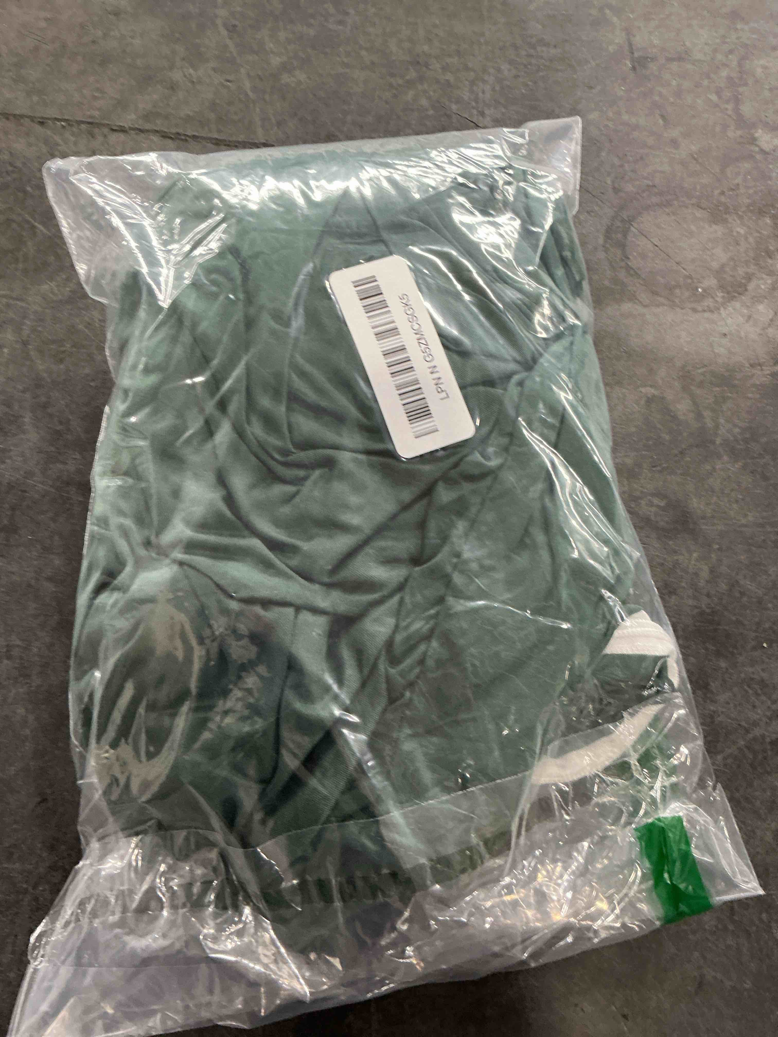 https://s3.amazonaws.com/lotting-images-prod/NonstopDeals/GRA3506192_1760636926262.jpeg