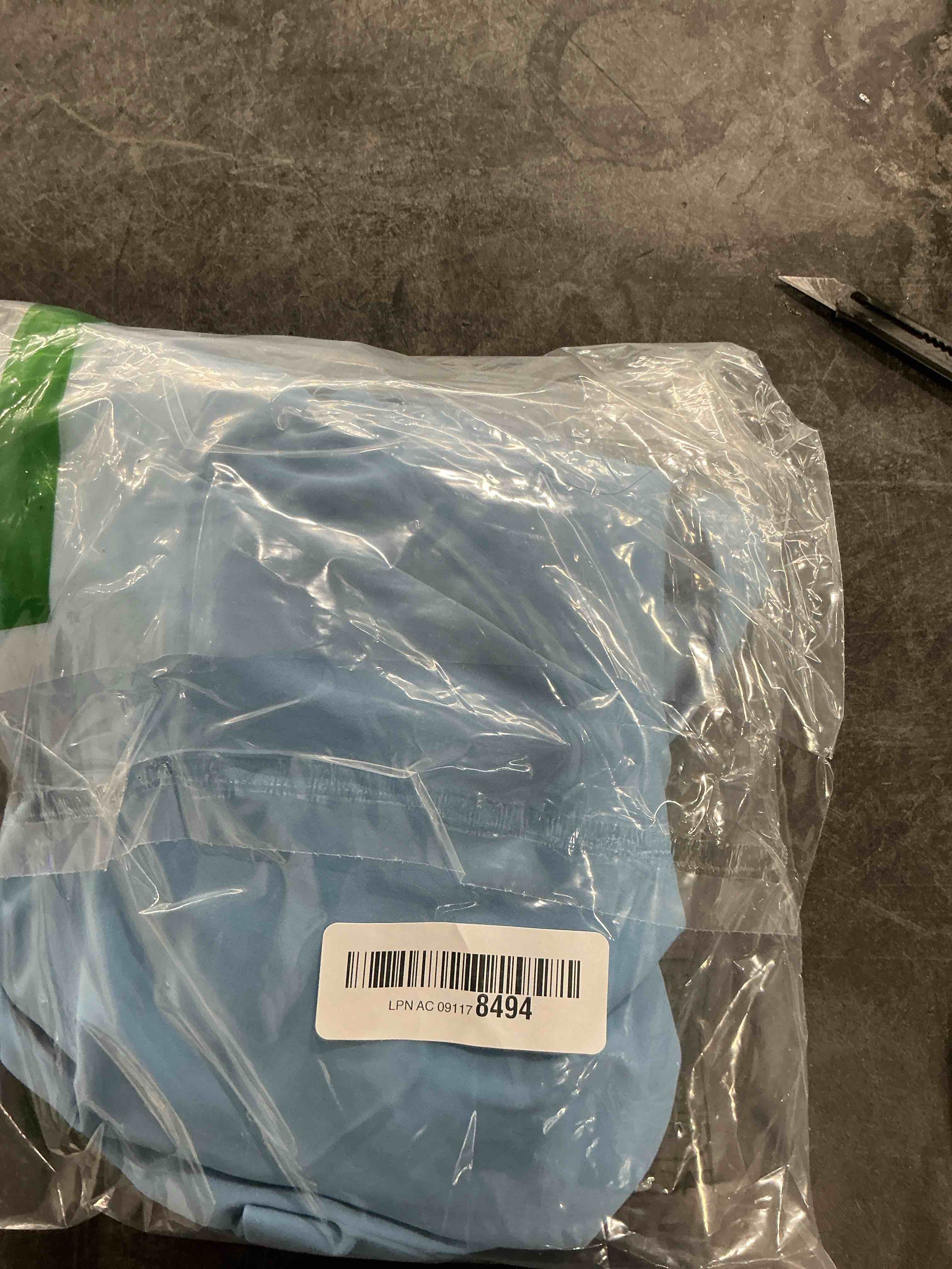 https://s3.amazonaws.com/lotting-images-prod/NonstopDeals/GRA3506231_1760635316801.jpeg