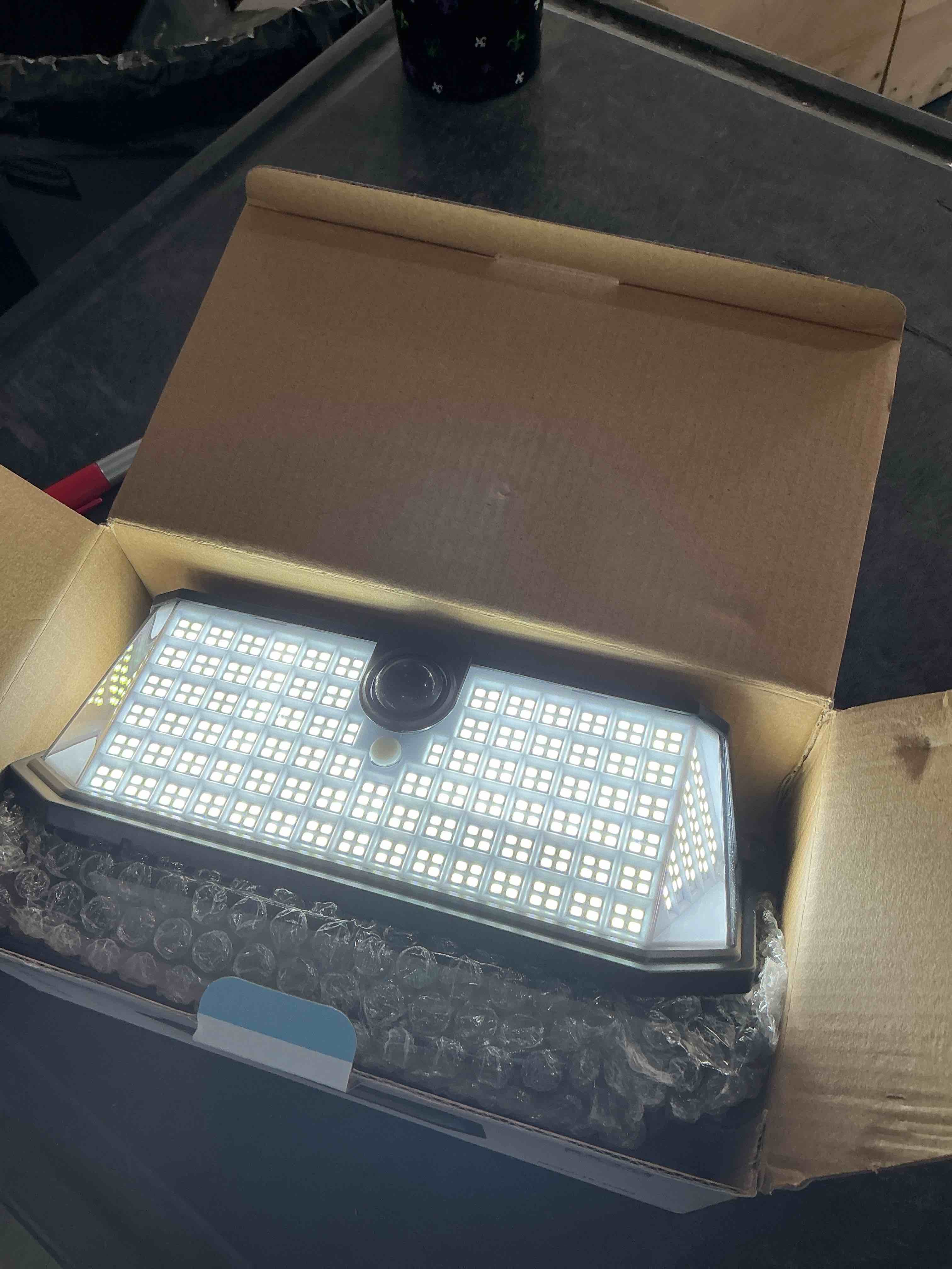 https://s3.amazonaws.com/lotting-images-prod/NonstopDeals/GRA3506250_1760643396929.jpeg
