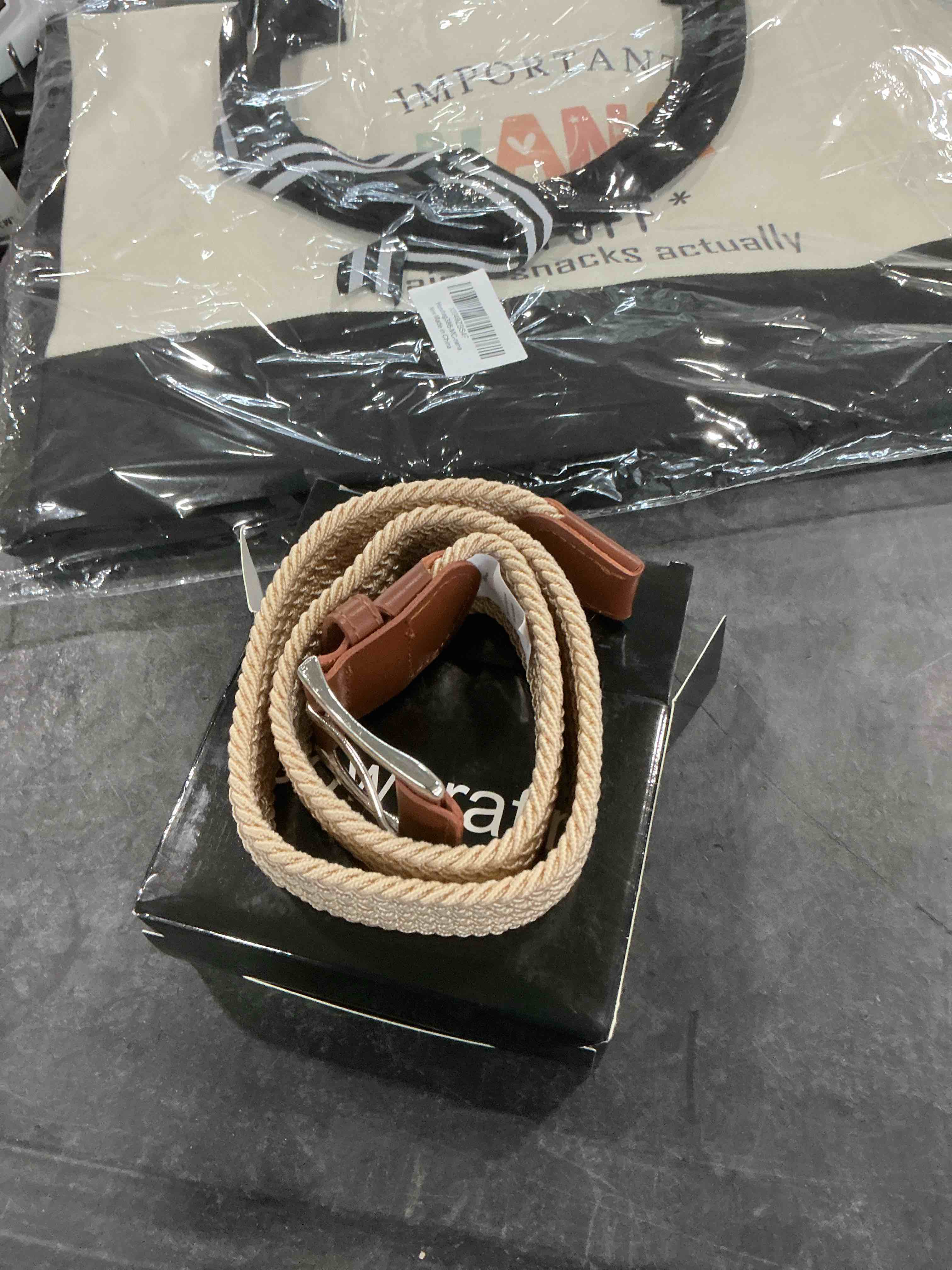 https://s3.amazonaws.com/lotting-images-prod/NonstopDeals/GRA3506496_1760806712592.jpeg
