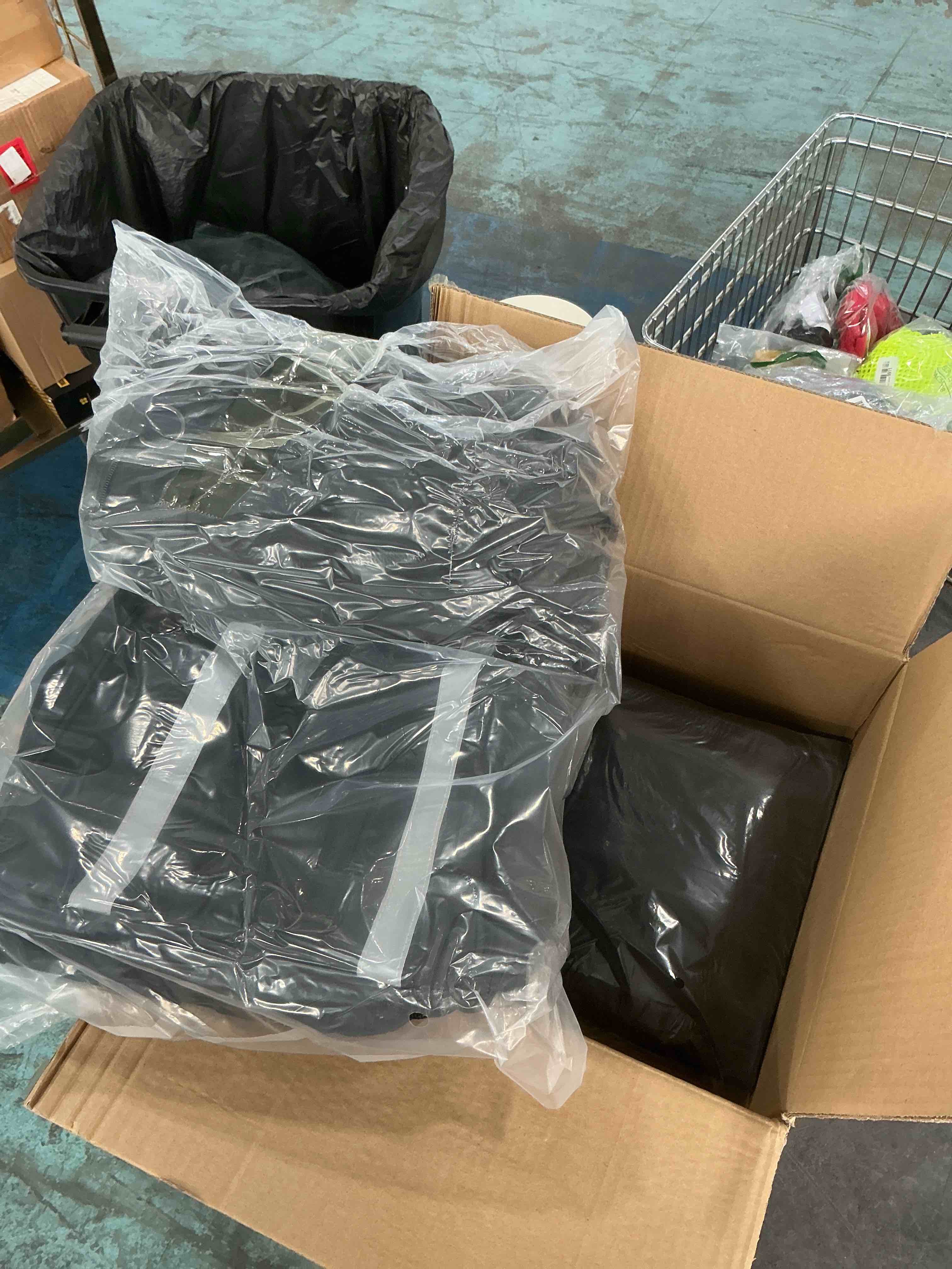 https://s3.amazonaws.com/lotting-images-prod/NonstopDeals/GRA3506534_1760816480990.jpeg