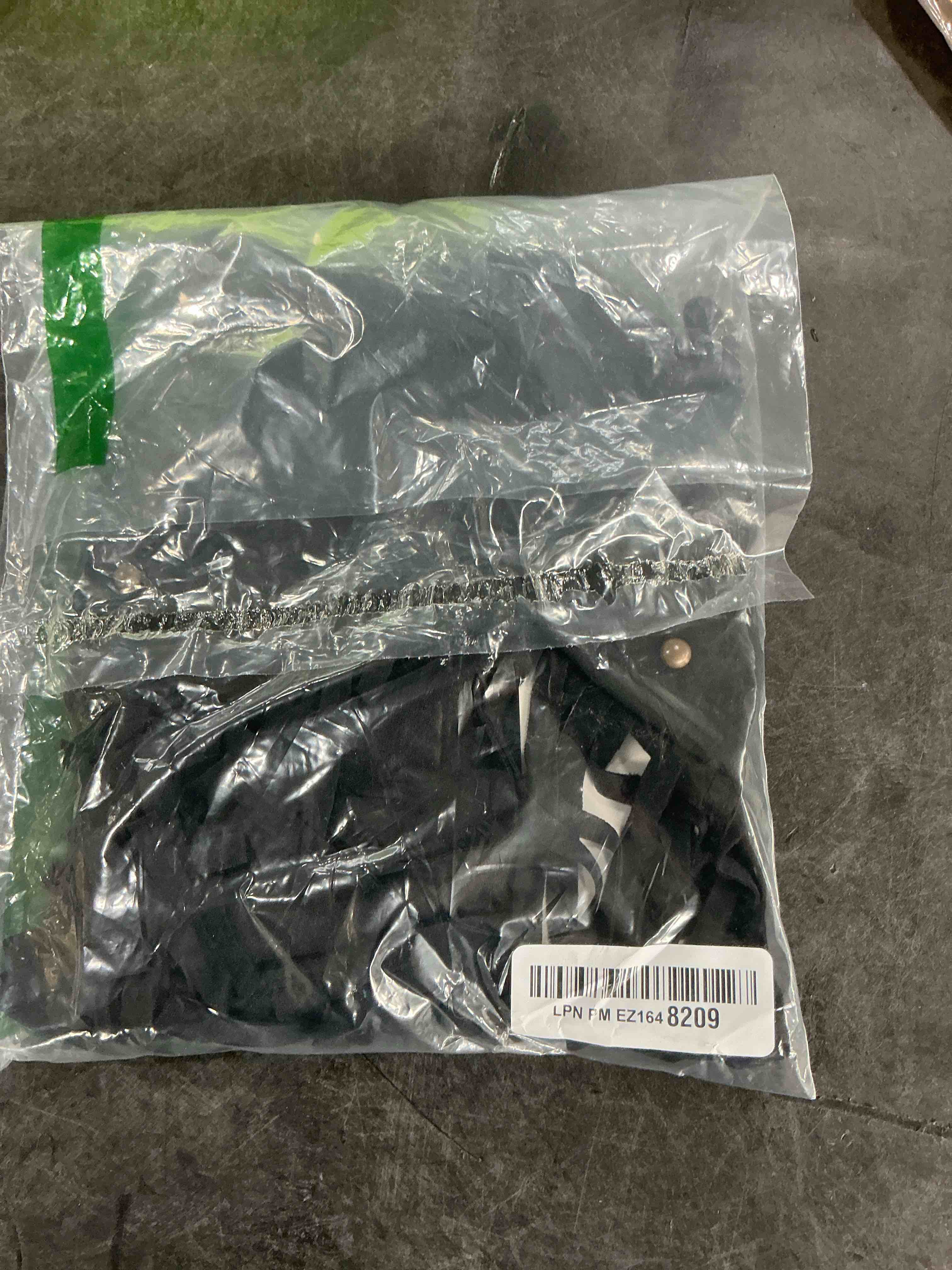 https://s3.amazonaws.com/lotting-images-prod/NonstopDeals/GRA3506539_1760819296015.jpeg