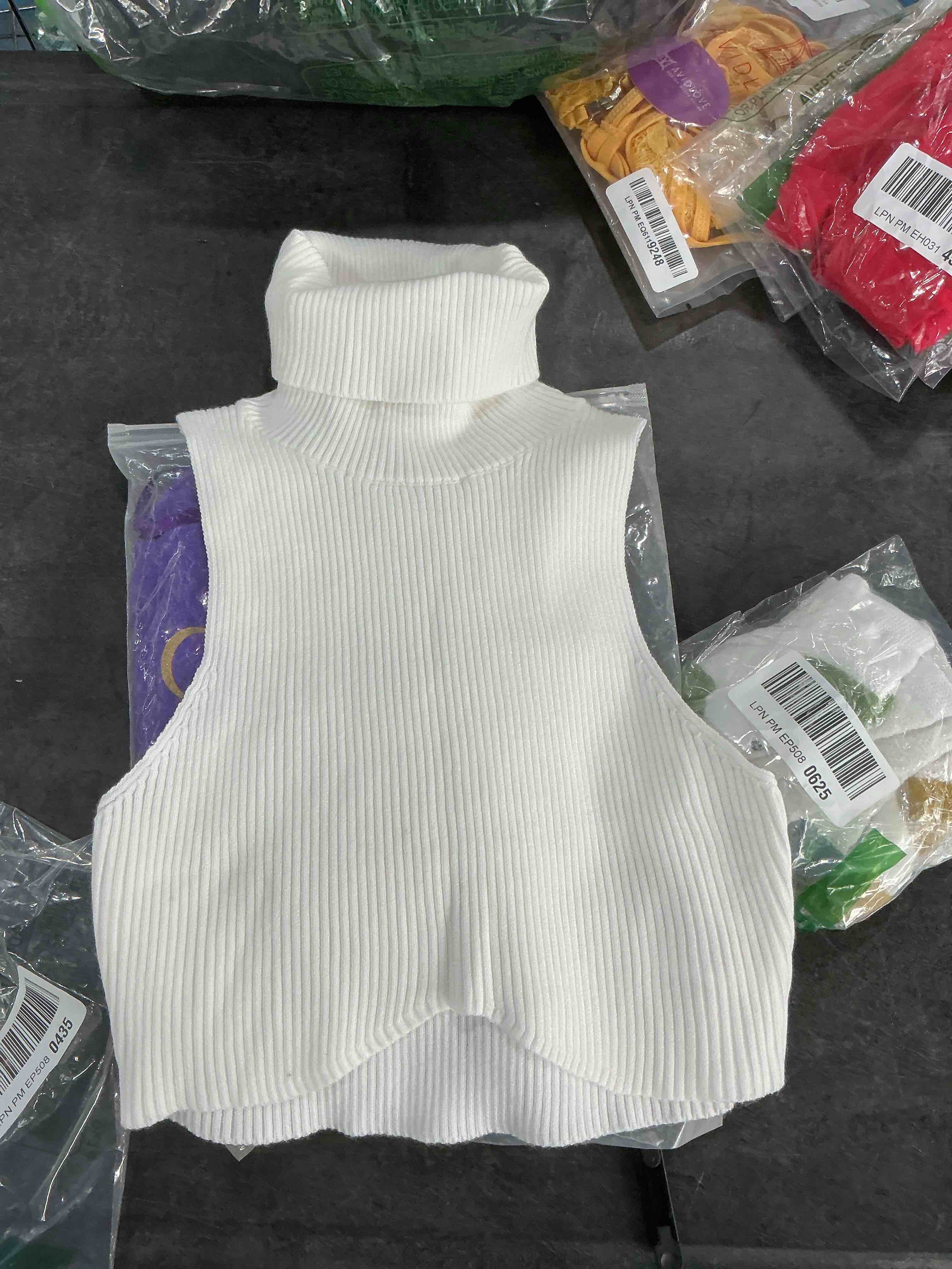 https://s3.amazonaws.com/lotting-images-prod/NonstopDeals/GRA3506545_1760821156201.jpeg