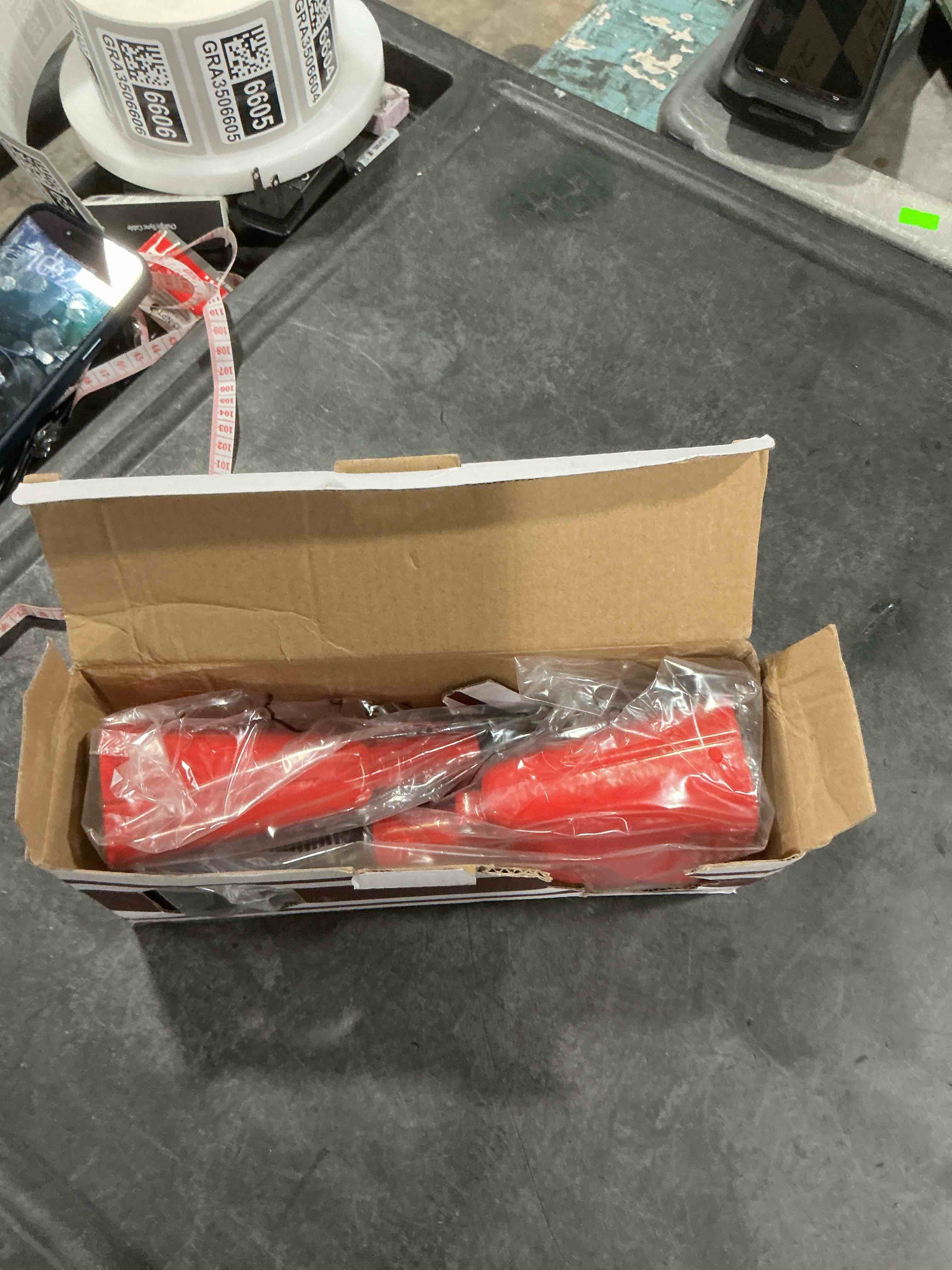 https://s3.amazonaws.com/lotting-images-prod/NonstopDeals/GRA3506596_1760887348593.jpeg