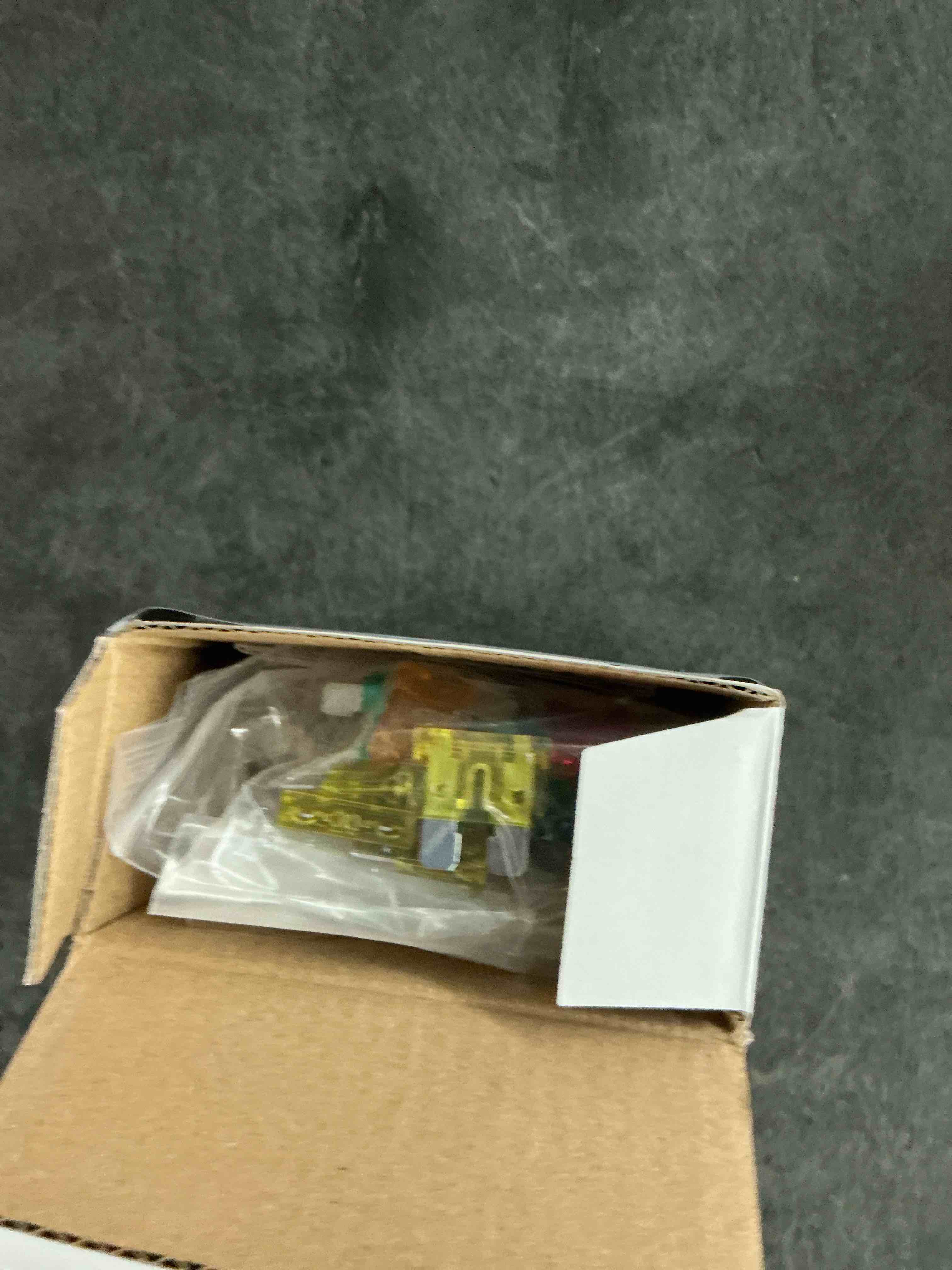 https://s3.amazonaws.com/lotting-images-prod/NonstopDeals/GRA3506684_1760977314317.jpeg