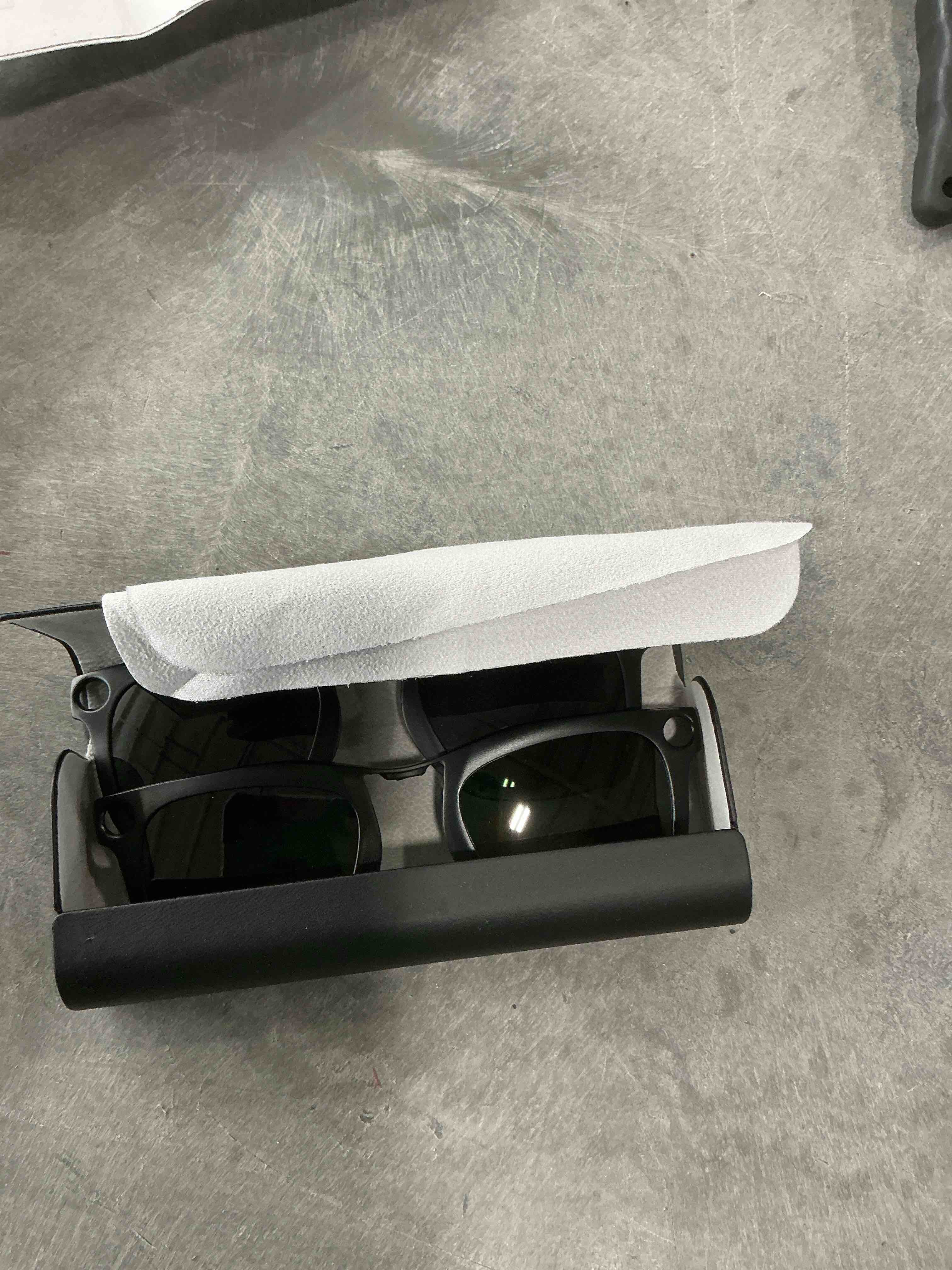 https://s3.amazonaws.com/lotting-images-prod/NonstopDeals/GRA3506707_1760982341632.jpeg