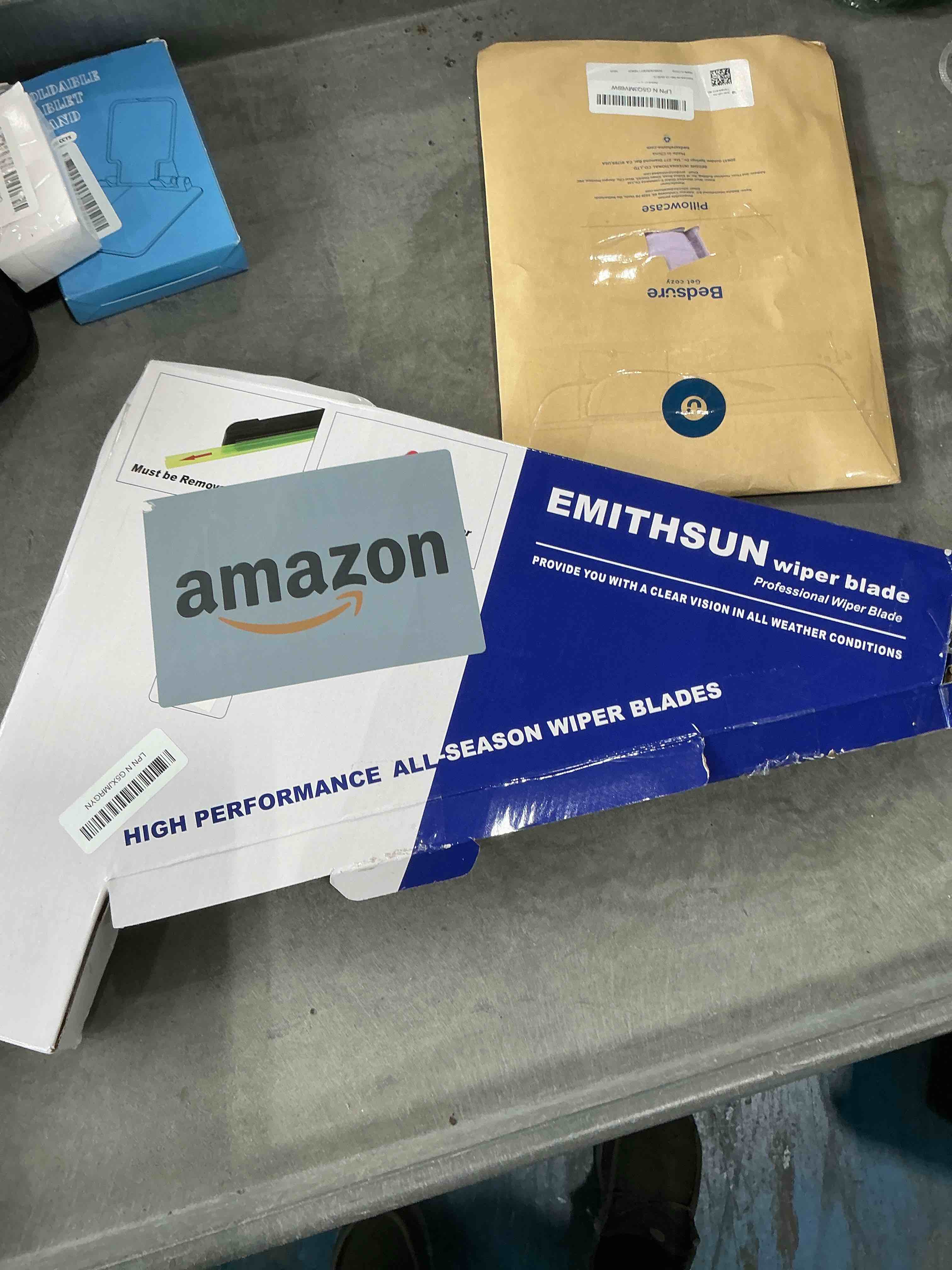 https://s3.amazonaws.com/lotting-images-prod/NonstopDeals/GRA3506709_1760982829800.jpeg