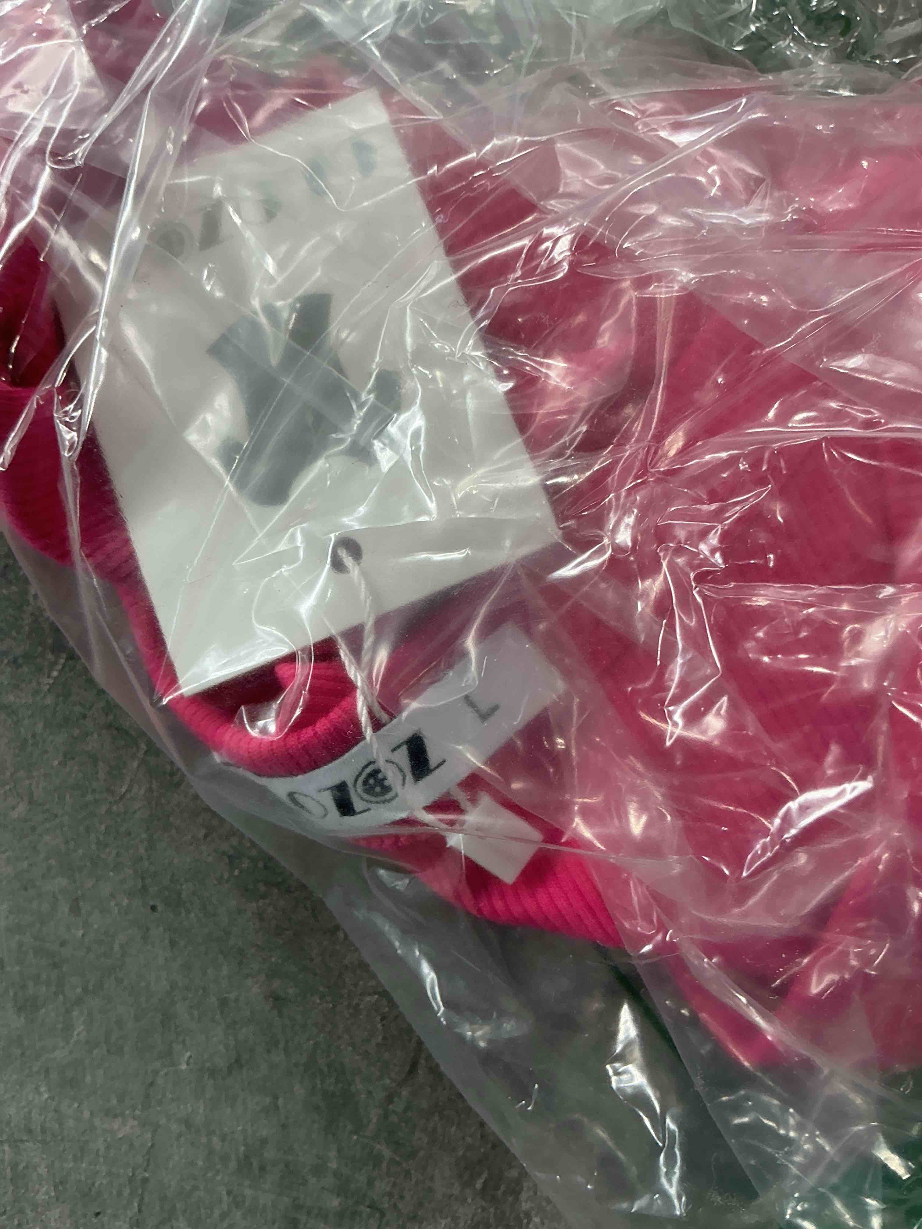 https://s3.amazonaws.com/lotting-images-prod/NonstopDeals/GRA3506794_1760987488568.jpeg