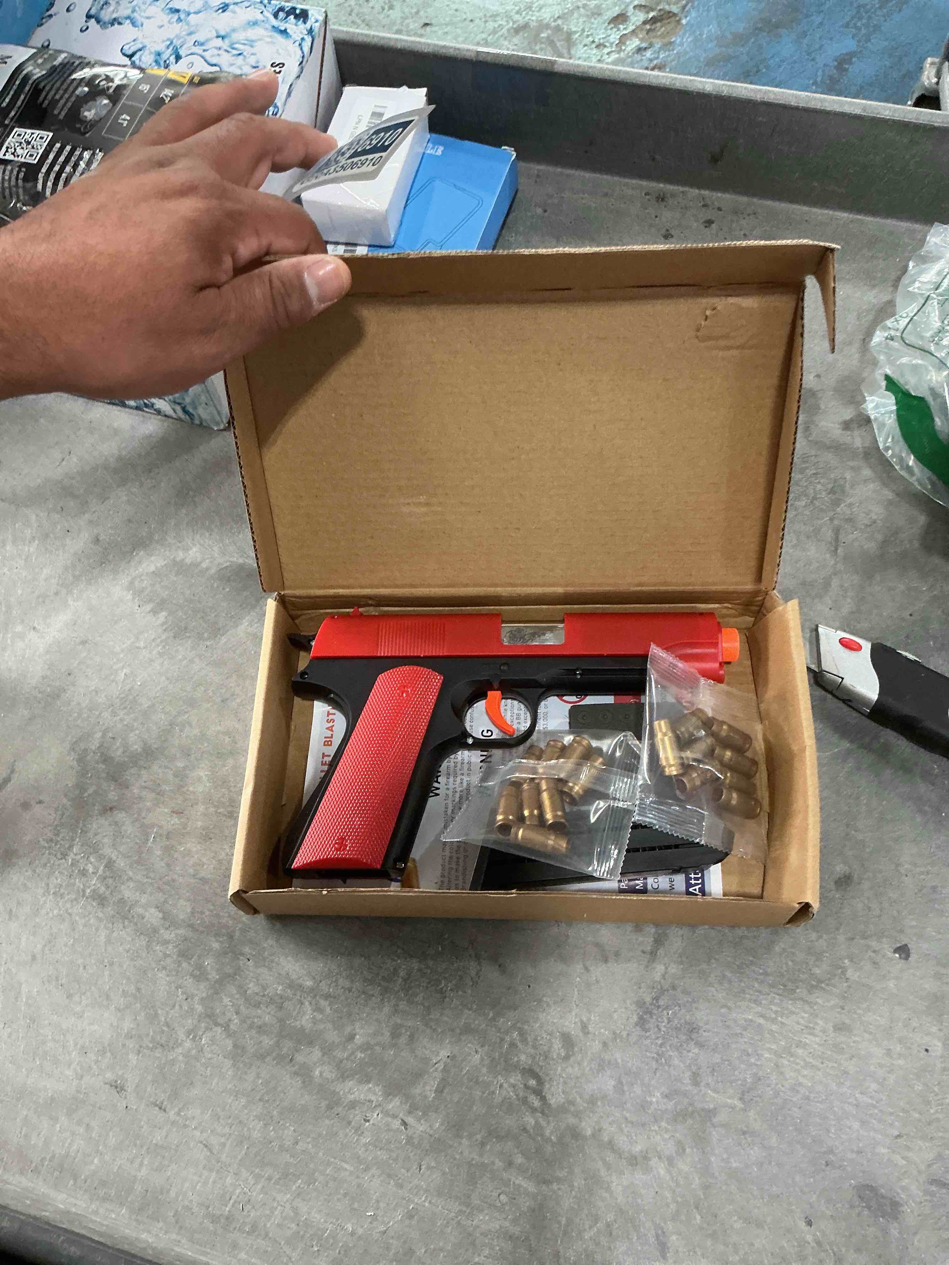 https://s3.amazonaws.com/lotting-images-prod/NonstopDeals/GRA3506910_1760995247812.jpeg