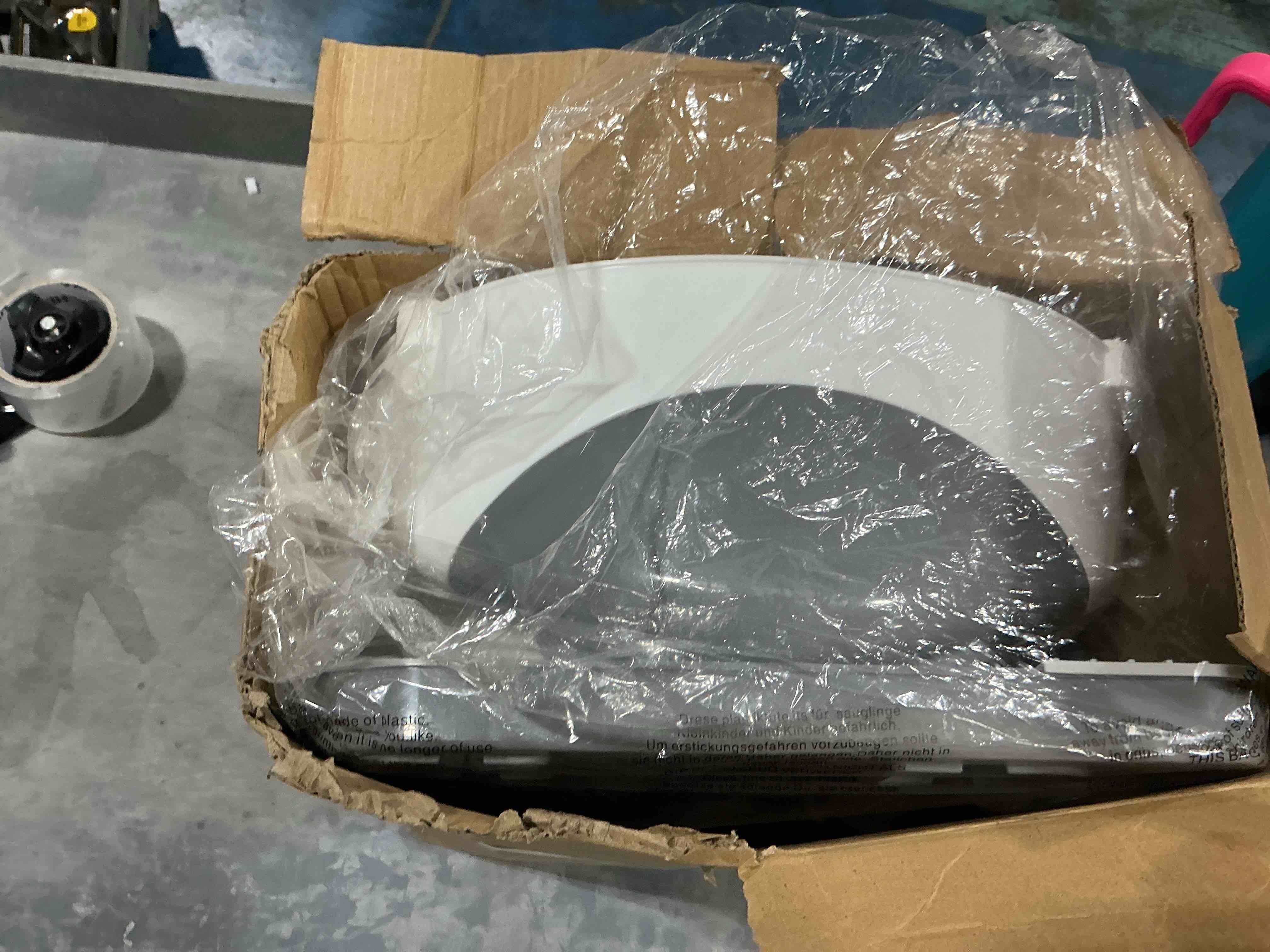 https://s3.amazonaws.com/lotting-images-prod/NonstopDeals/GRA3506920_1761006385258.jpeg