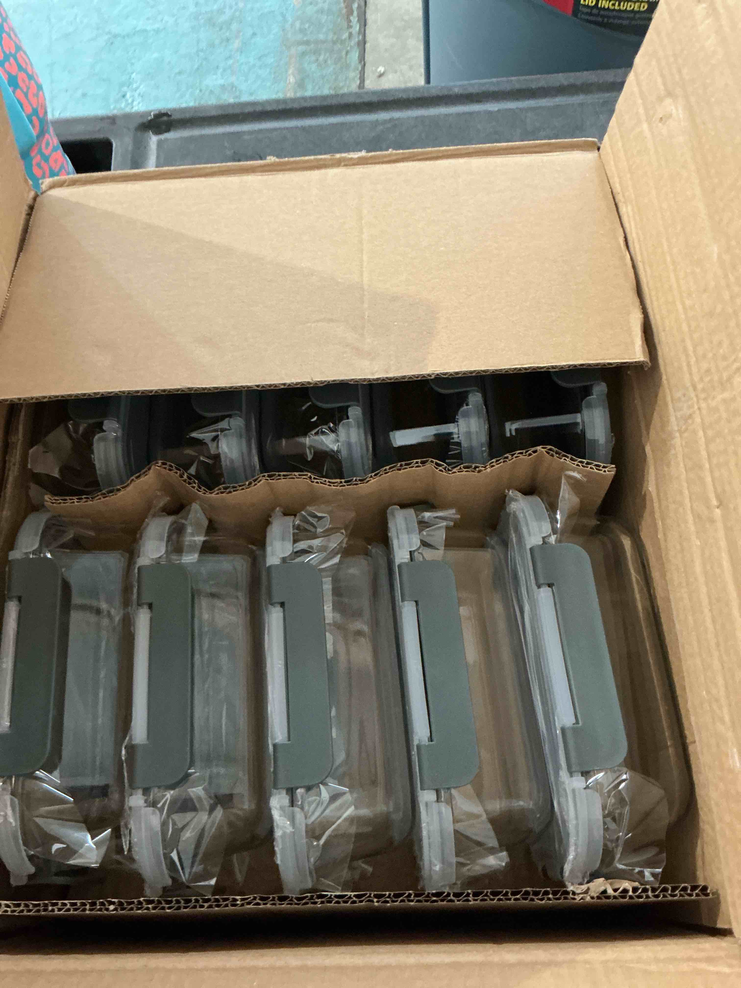 https://s3.amazonaws.com/lotting-images-prod/NonstopDeals/GRA3506976_1761060009165.jpeg