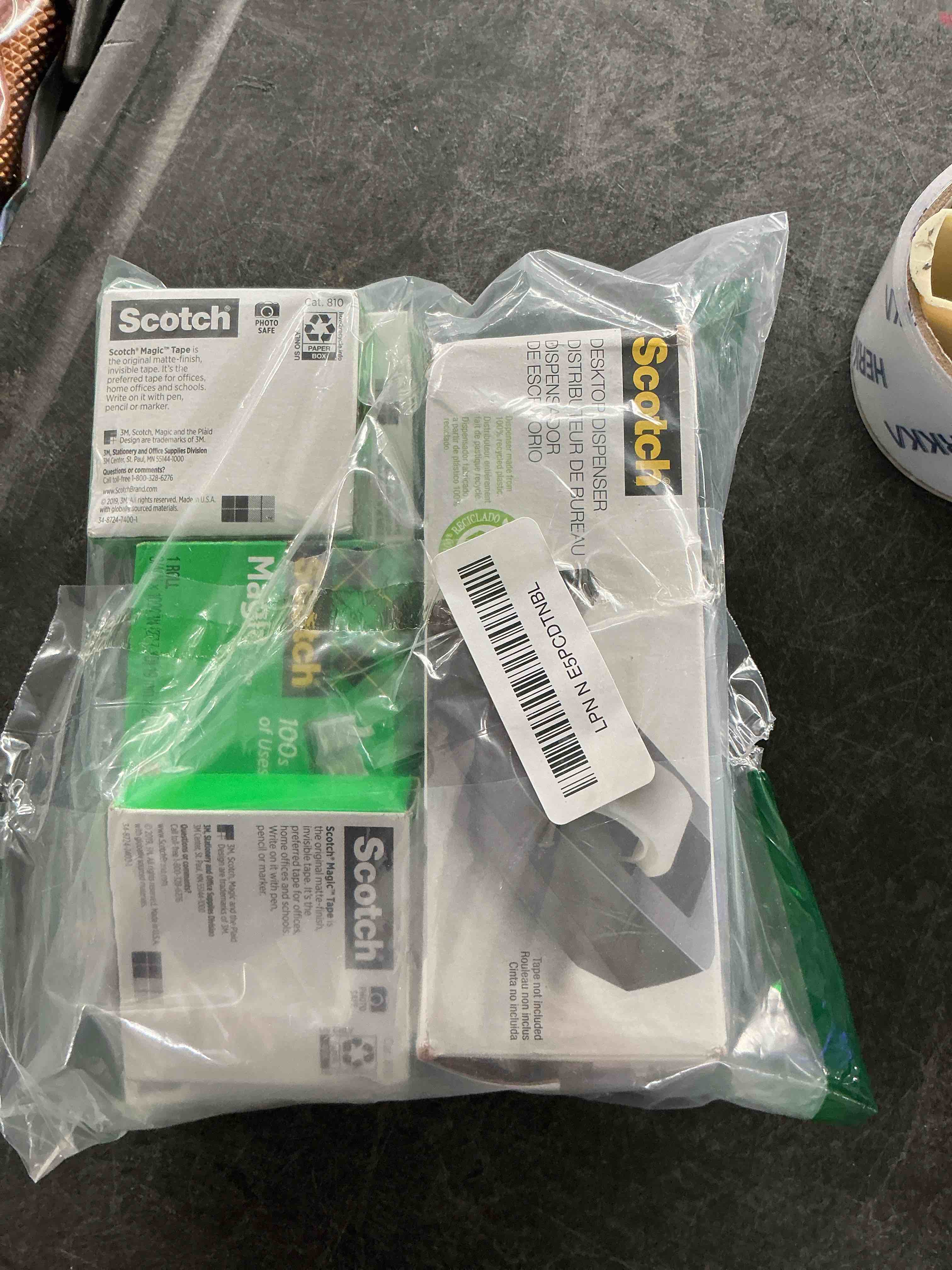 https://s3.amazonaws.com/lotting-images-prod/NonstopDeals/GRA3507021_1761071482324.jpeg