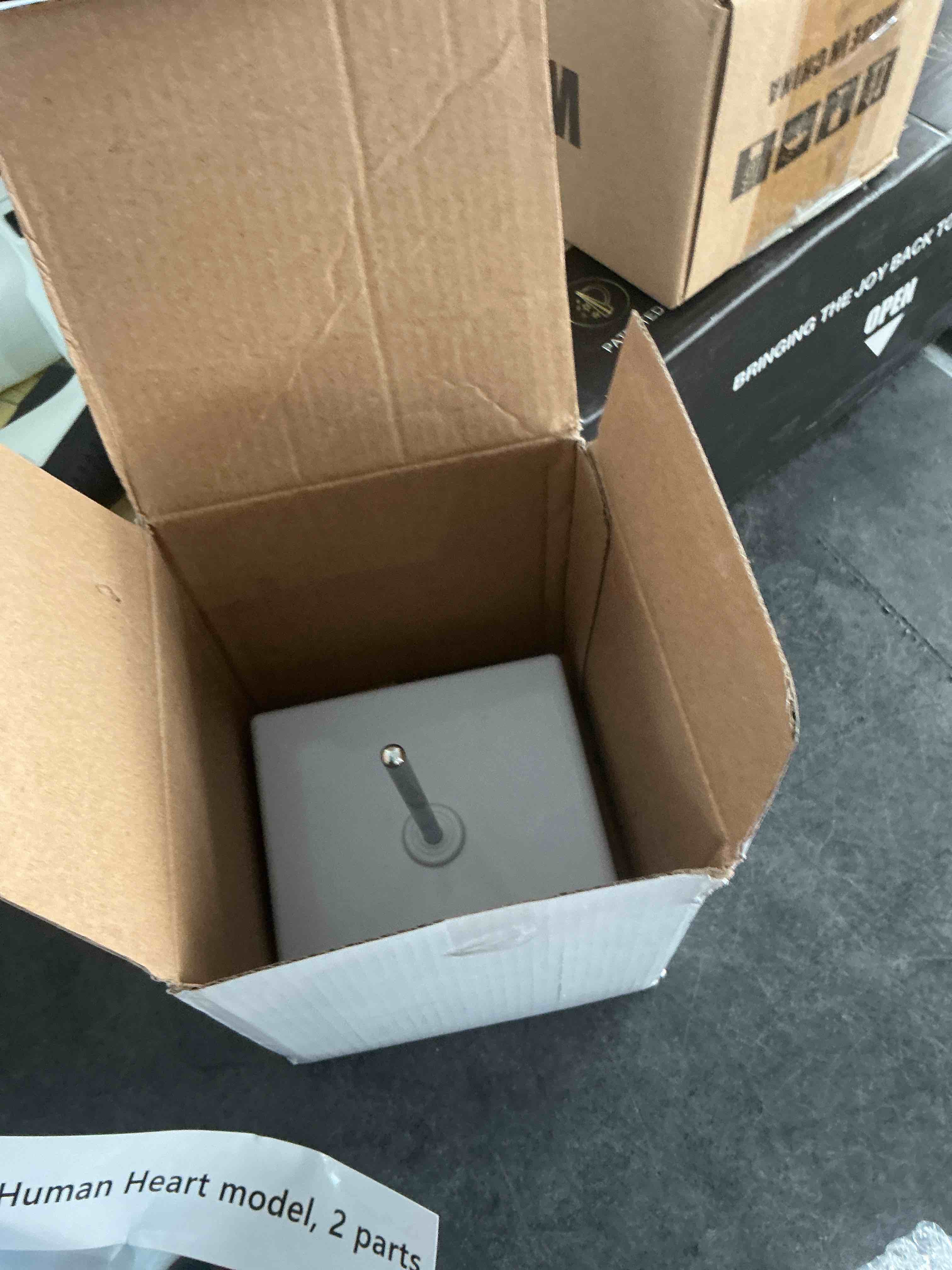 https://s3.amazonaws.com/lotting-images-prod/NonstopDeals/GRA3507022_1761071523996.jpeg
