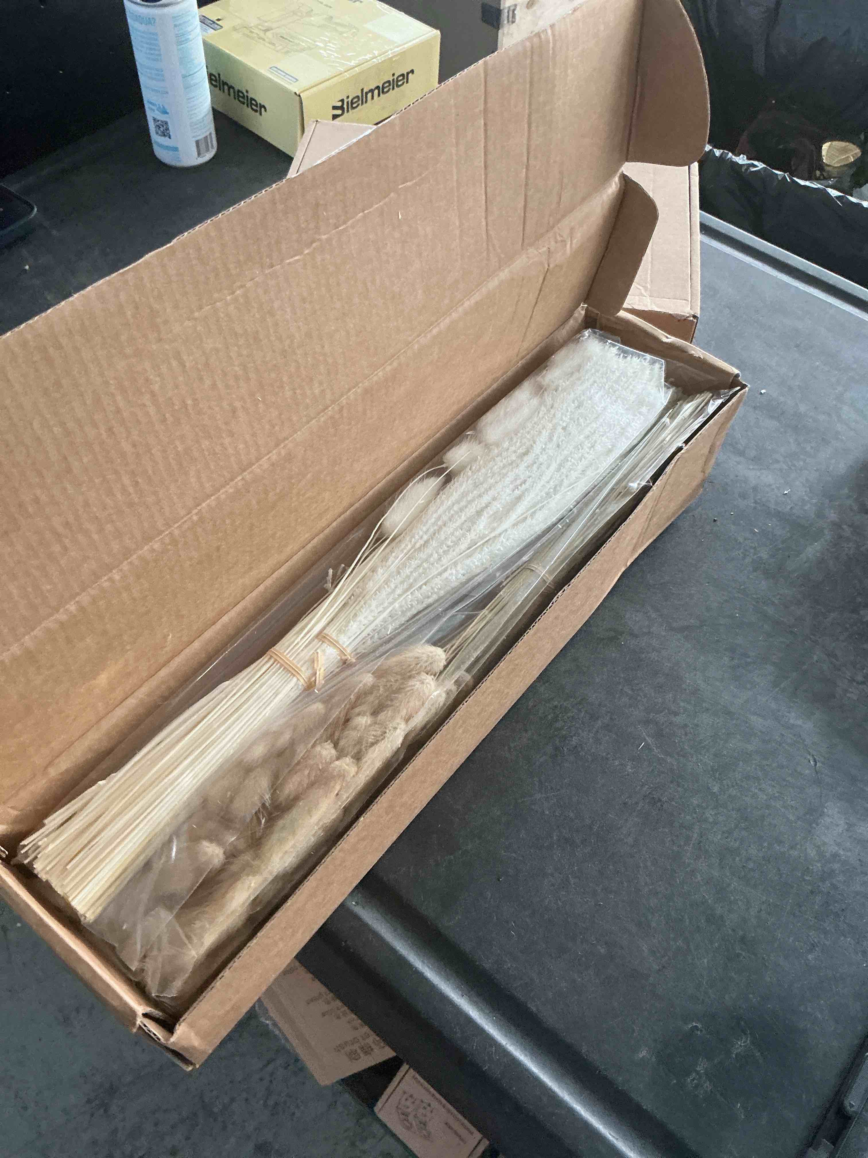 https://s3.amazonaws.com/lotting-images-prod/NonstopDeals/GRA3507056_1761080591573.jpeg