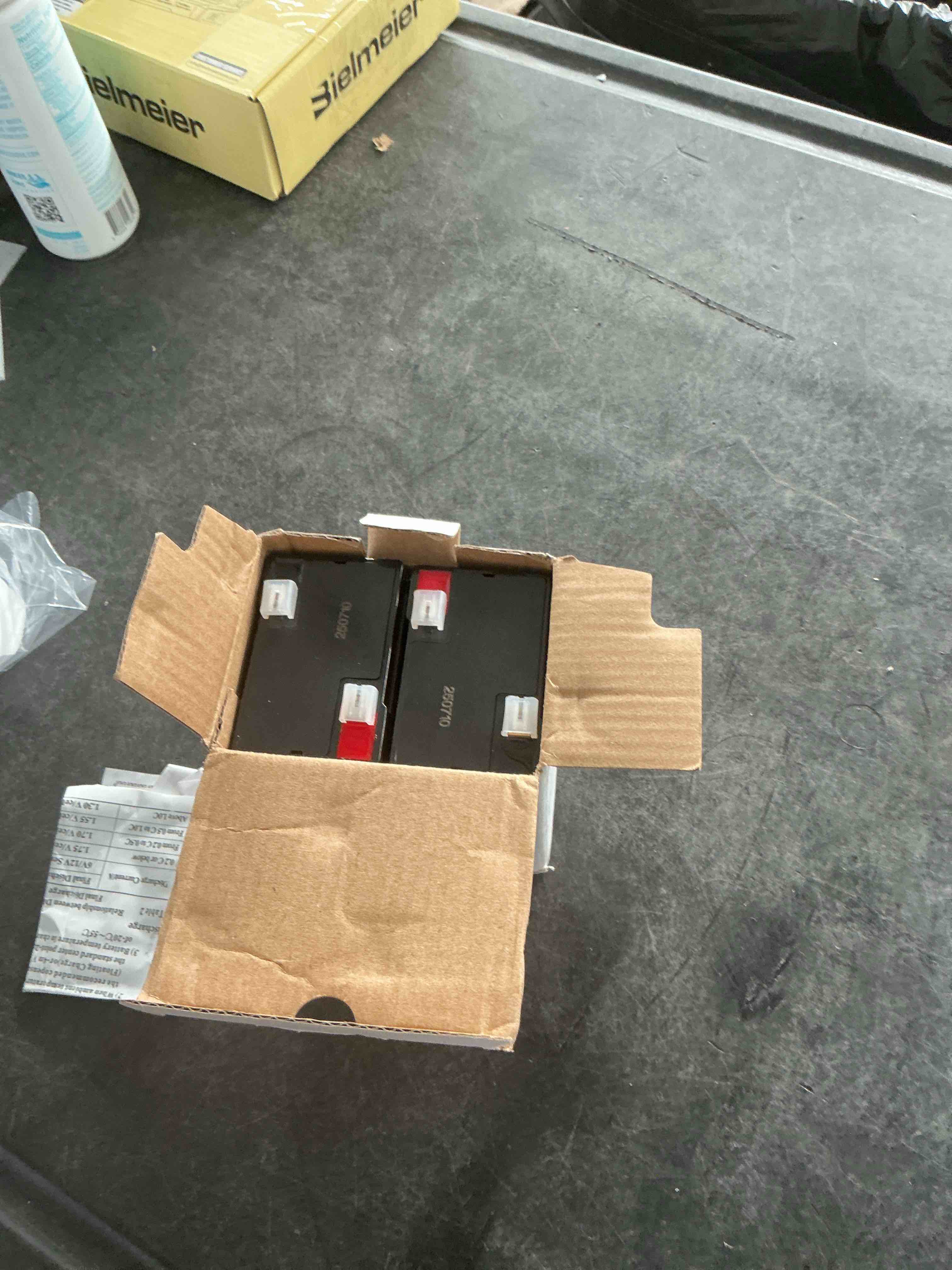 https://s3.amazonaws.com/lotting-images-prod/NonstopDeals/GRA3507058_1761080997512.jpeg
