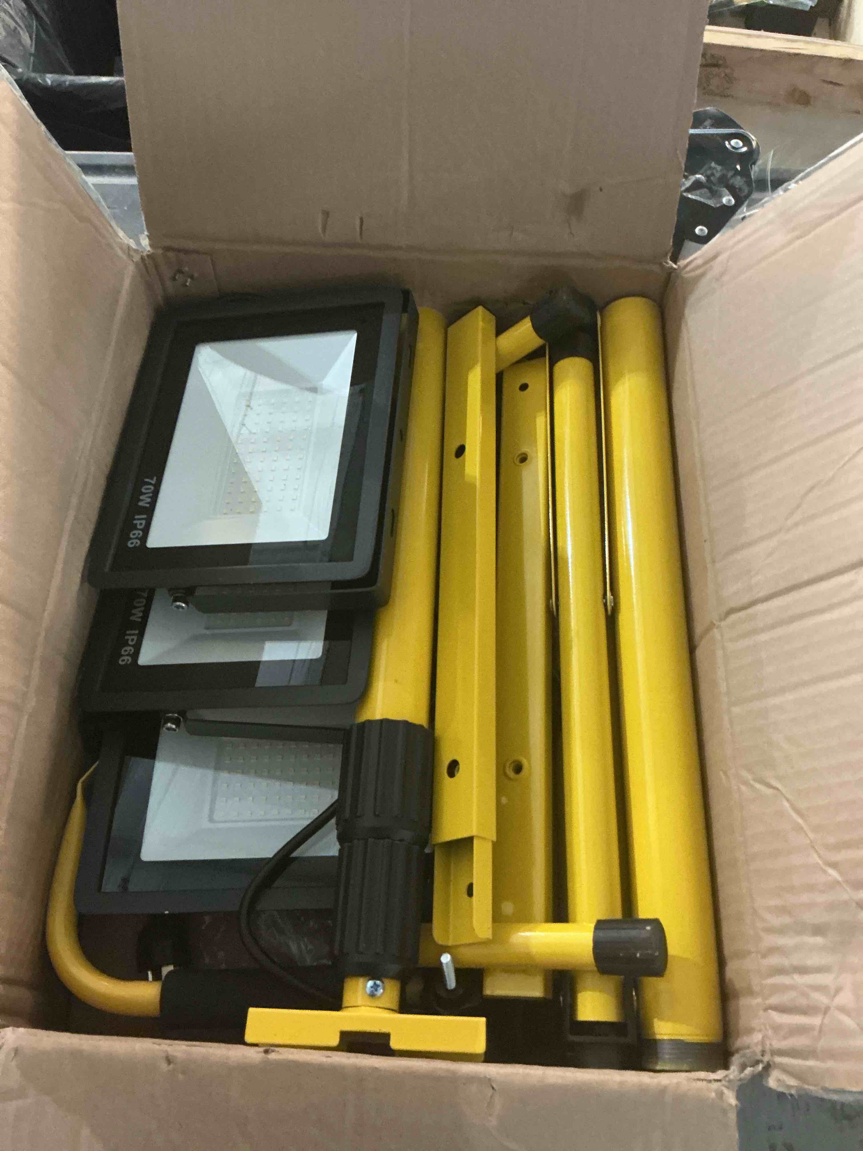 https://s3.amazonaws.com/lotting-images-prod/NonstopDeals/GRA3507069_1761086357437.jpeg