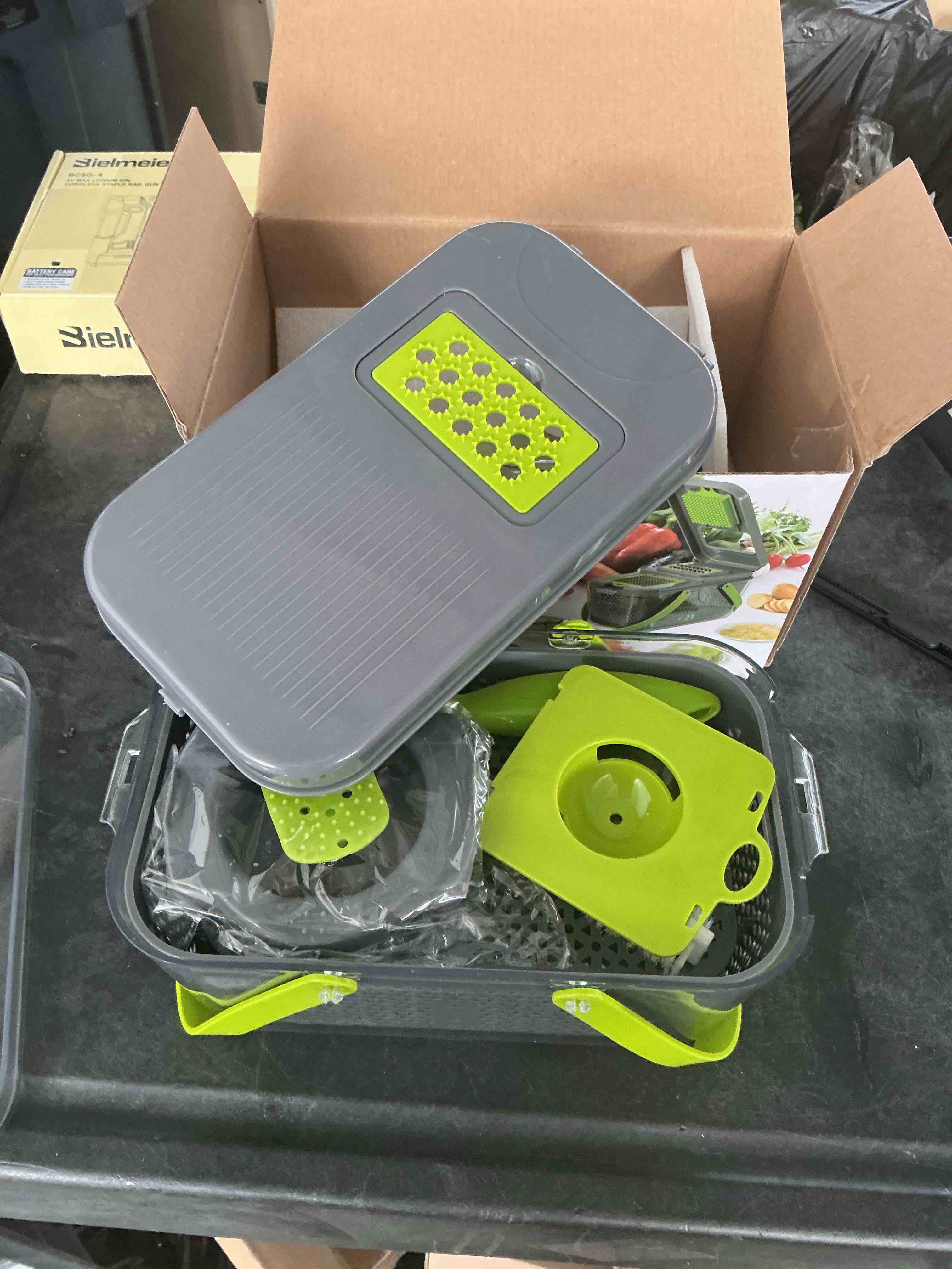 https://s3.amazonaws.com/lotting-images-prod/NonstopDeals/GRA3507083_1761142538408.jpeg
