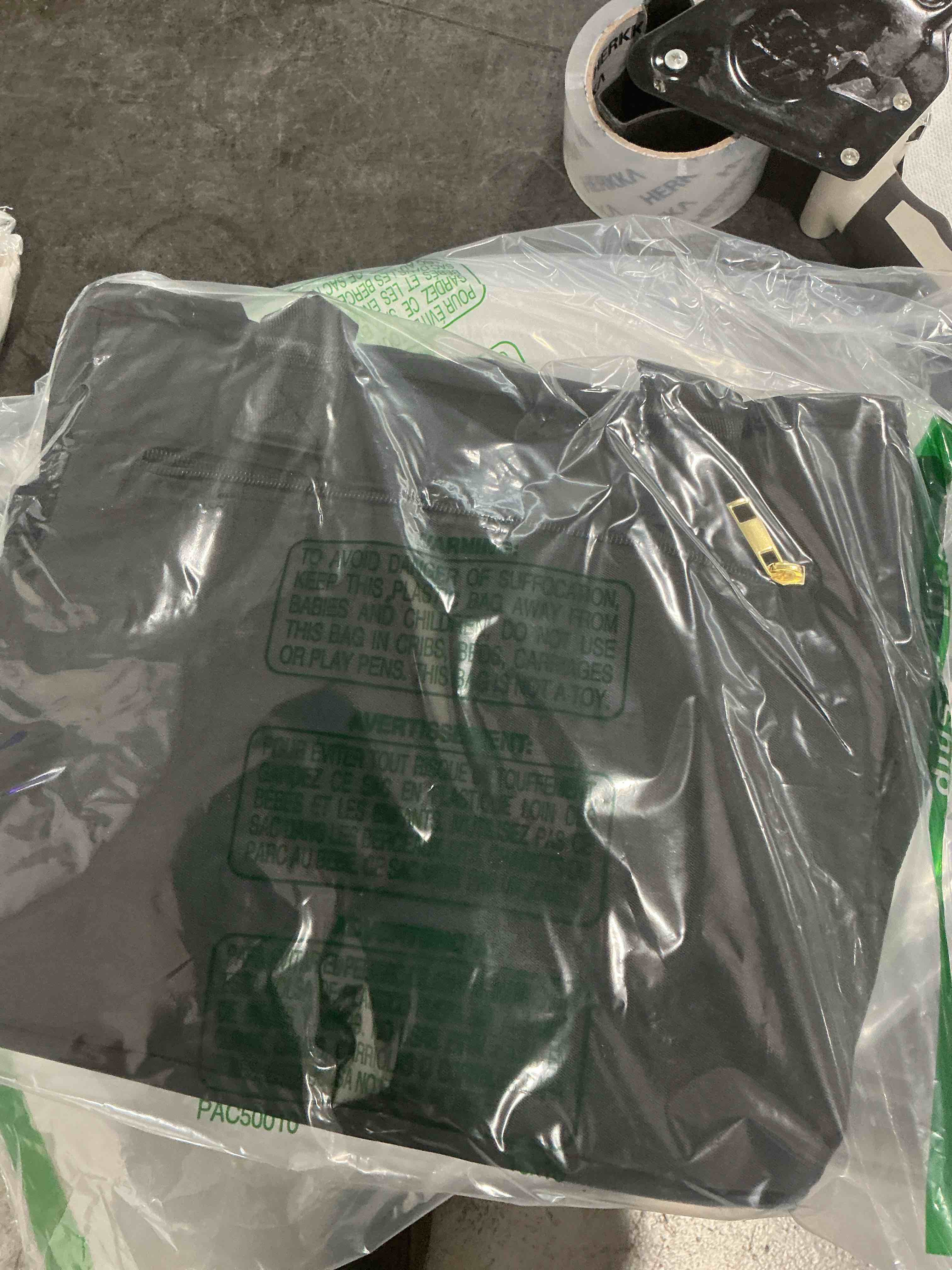 https://s3.amazonaws.com/lotting-images-prod/NonstopDeals/GRA3507092_1761143931650.jpeg