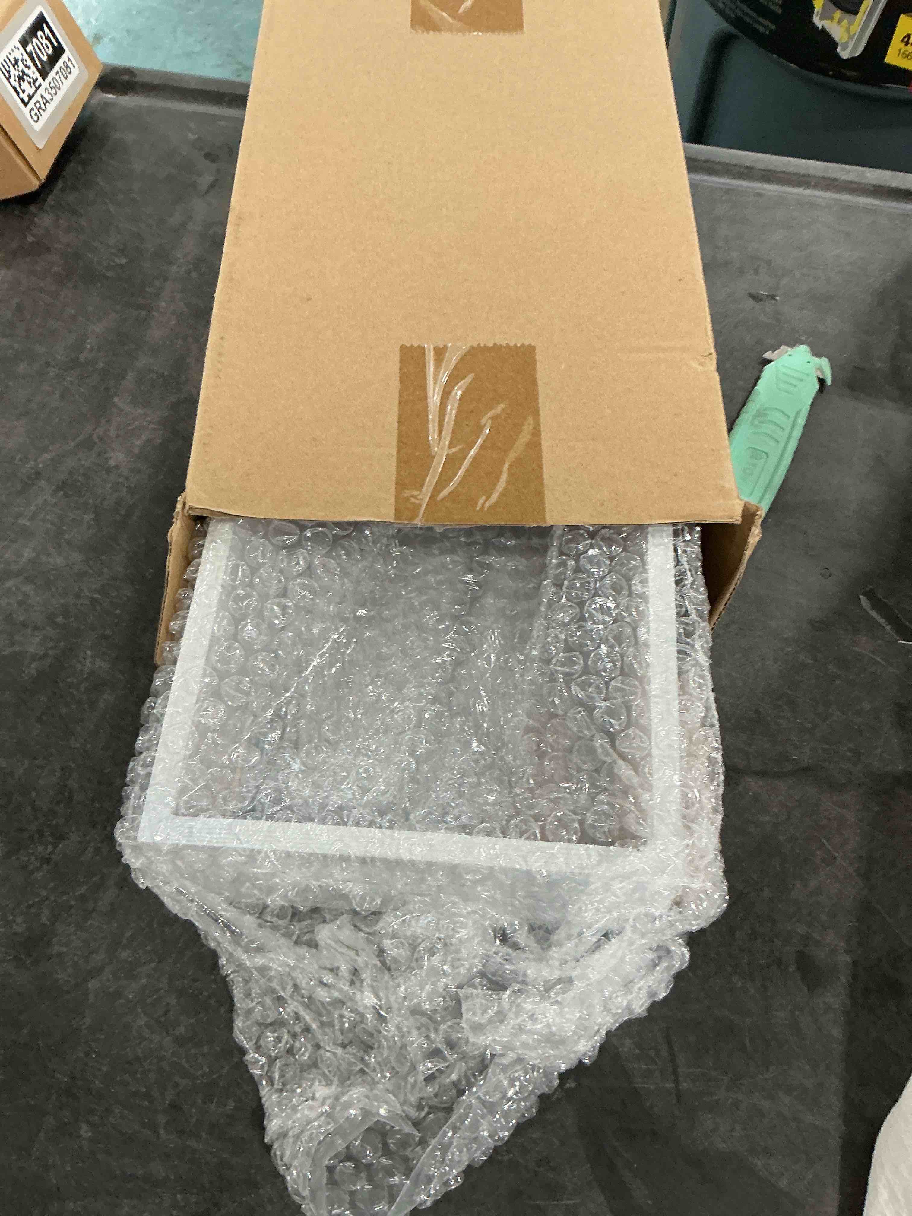 https://s3.amazonaws.com/lotting-images-prod/NonstopDeals/GRA3507096_1761144453881.jpeg