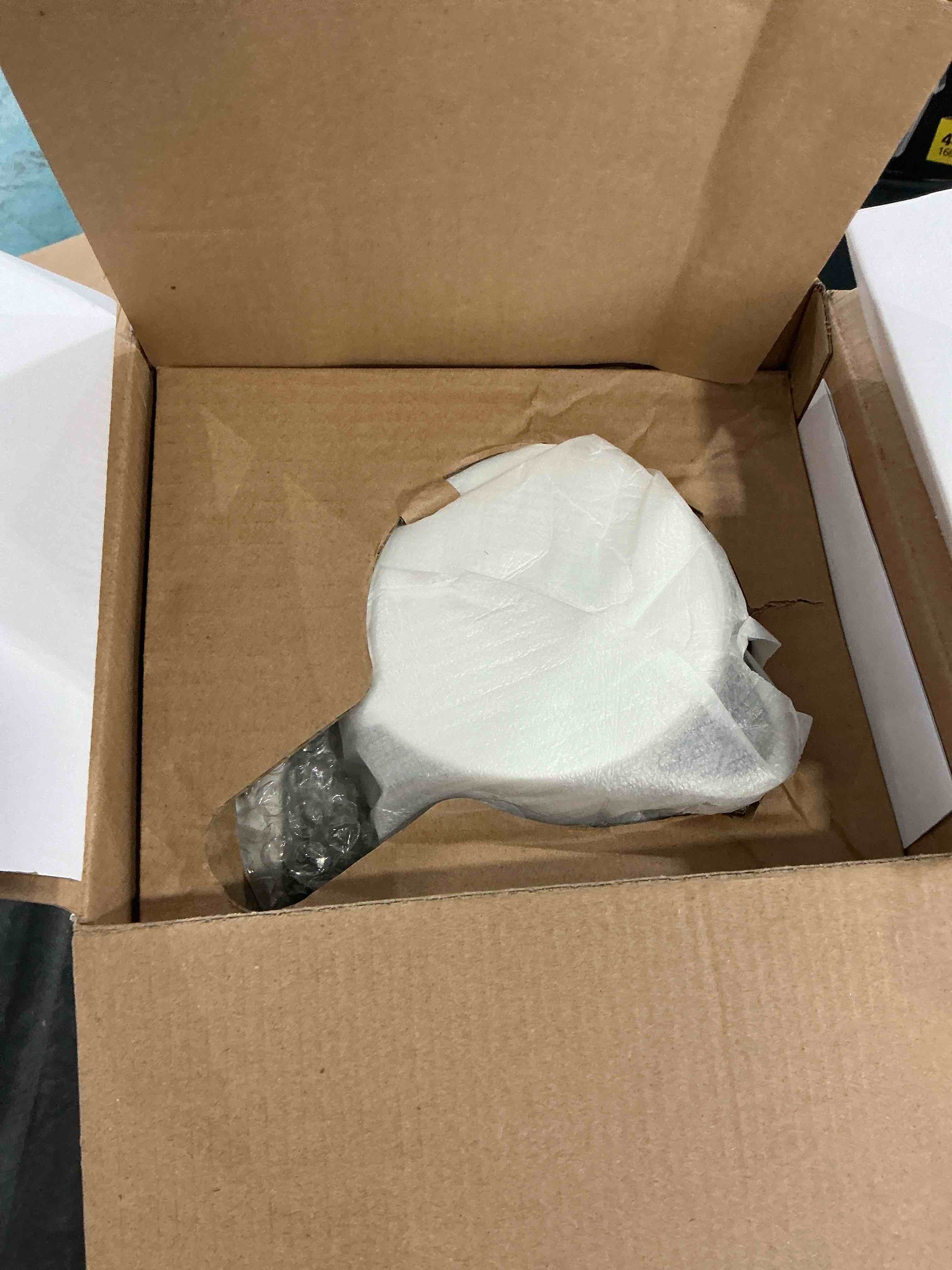 https://s3.amazonaws.com/lotting-images-prod/NonstopDeals/GRA3507107_1761146573514.jpeg