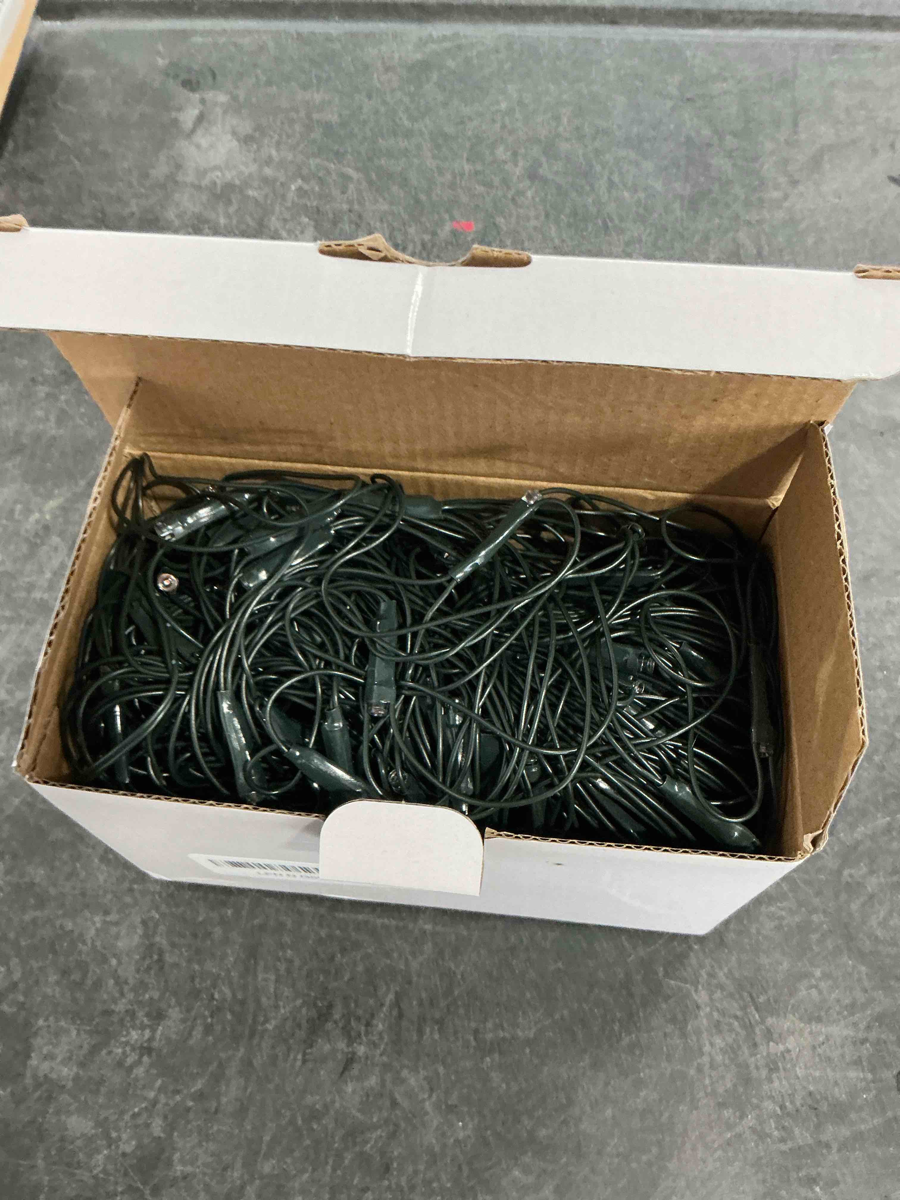 https://s3.amazonaws.com/lotting-images-prod/NonstopDeals/GRA3507108_1761146757405.jpeg