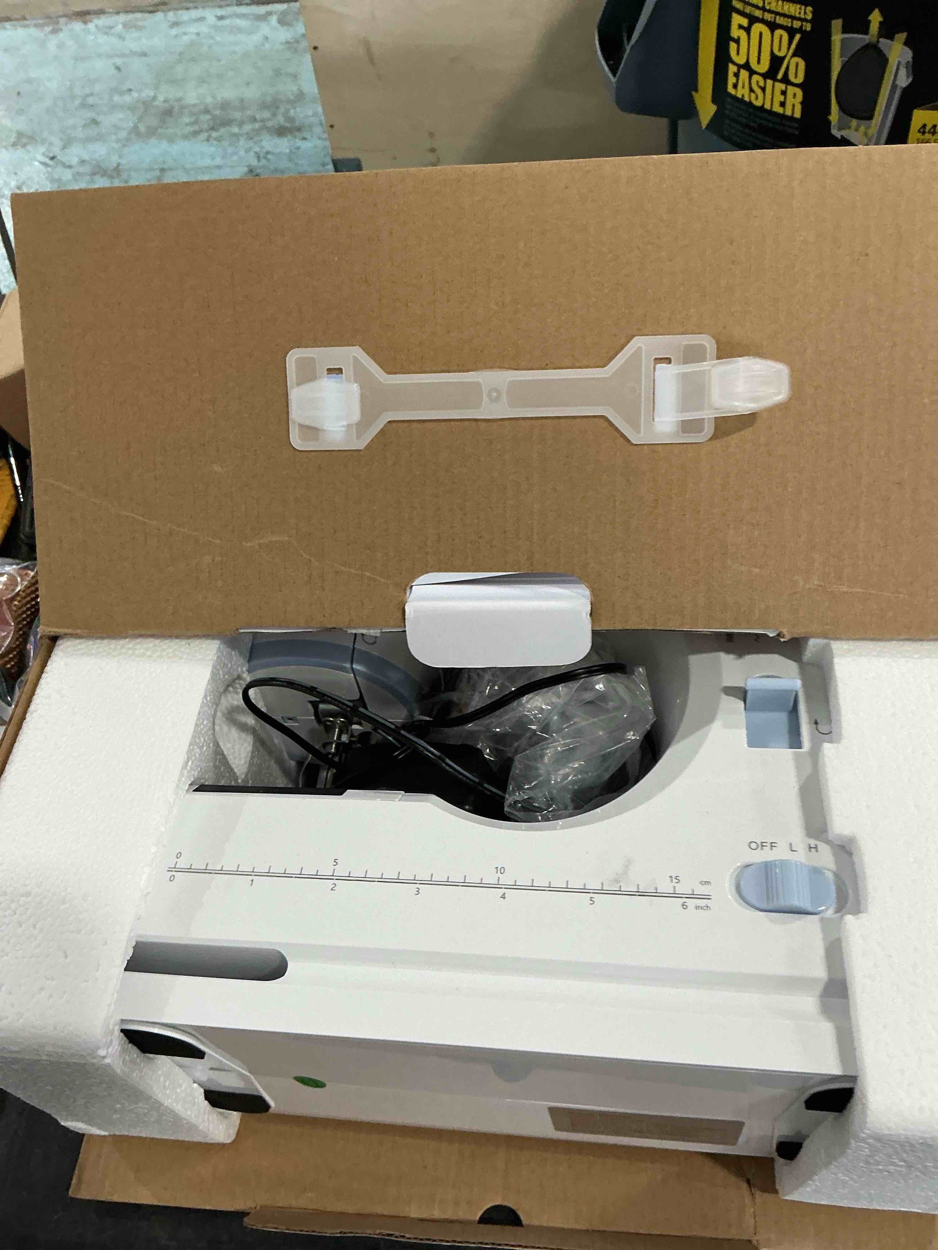 https://s3.amazonaws.com/lotting-images-prod/NonstopDeals/GRA3507112_1761147458027.jpeg