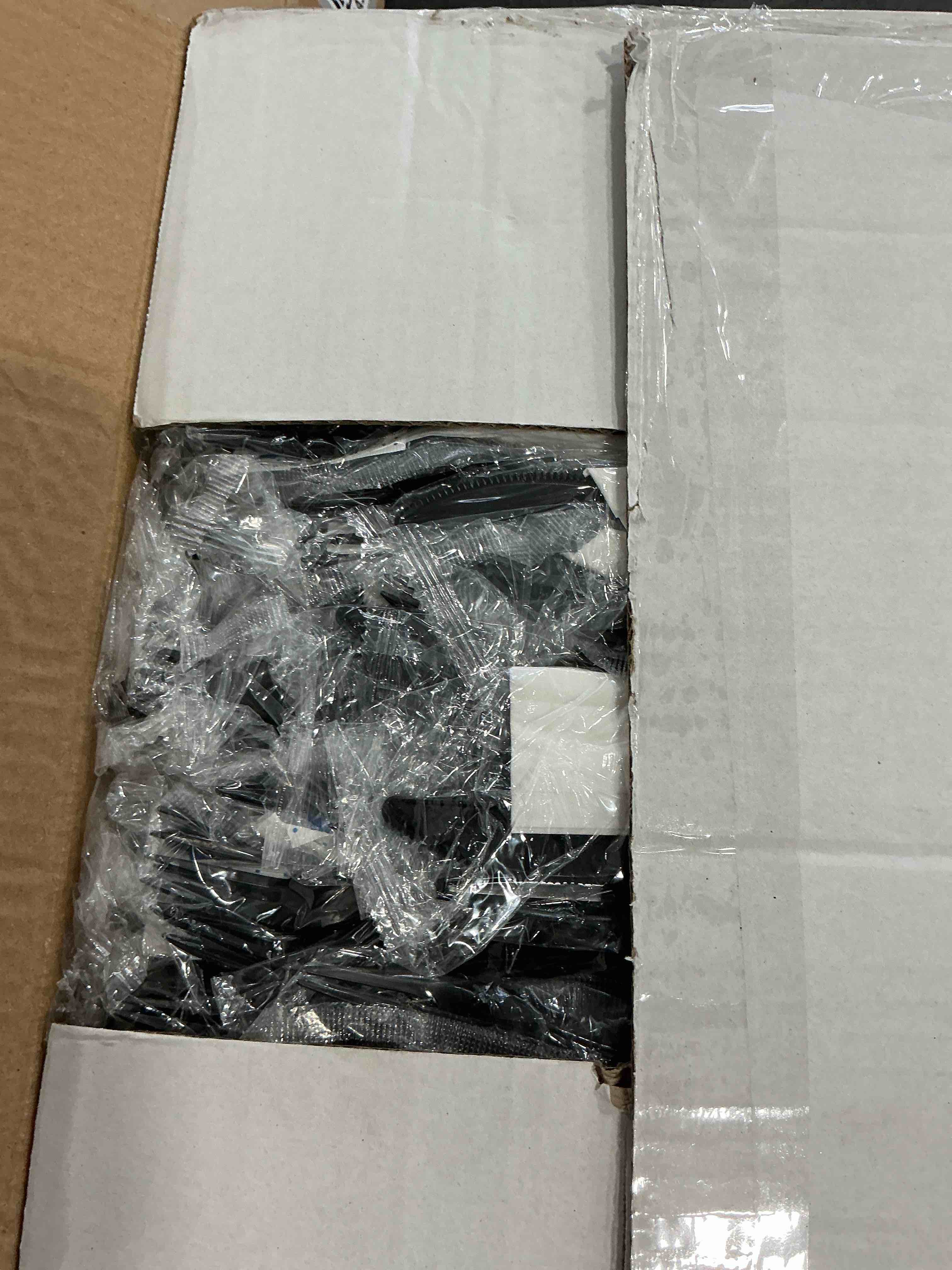 https://s3.amazonaws.com/lotting-images-prod/NonstopDeals/GRA3507134_1761150328911.jpeg