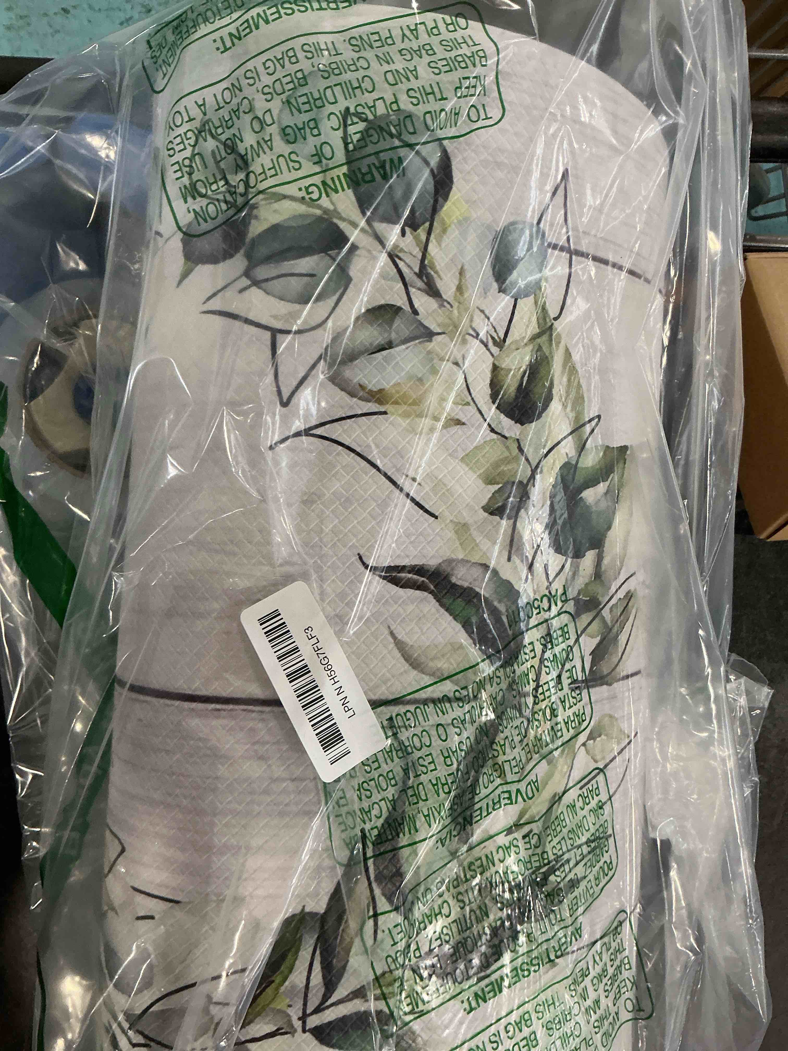 https://s3.amazonaws.com/lotting-images-prod/NonstopDeals/GRA3507141_1761151434678.jpeg