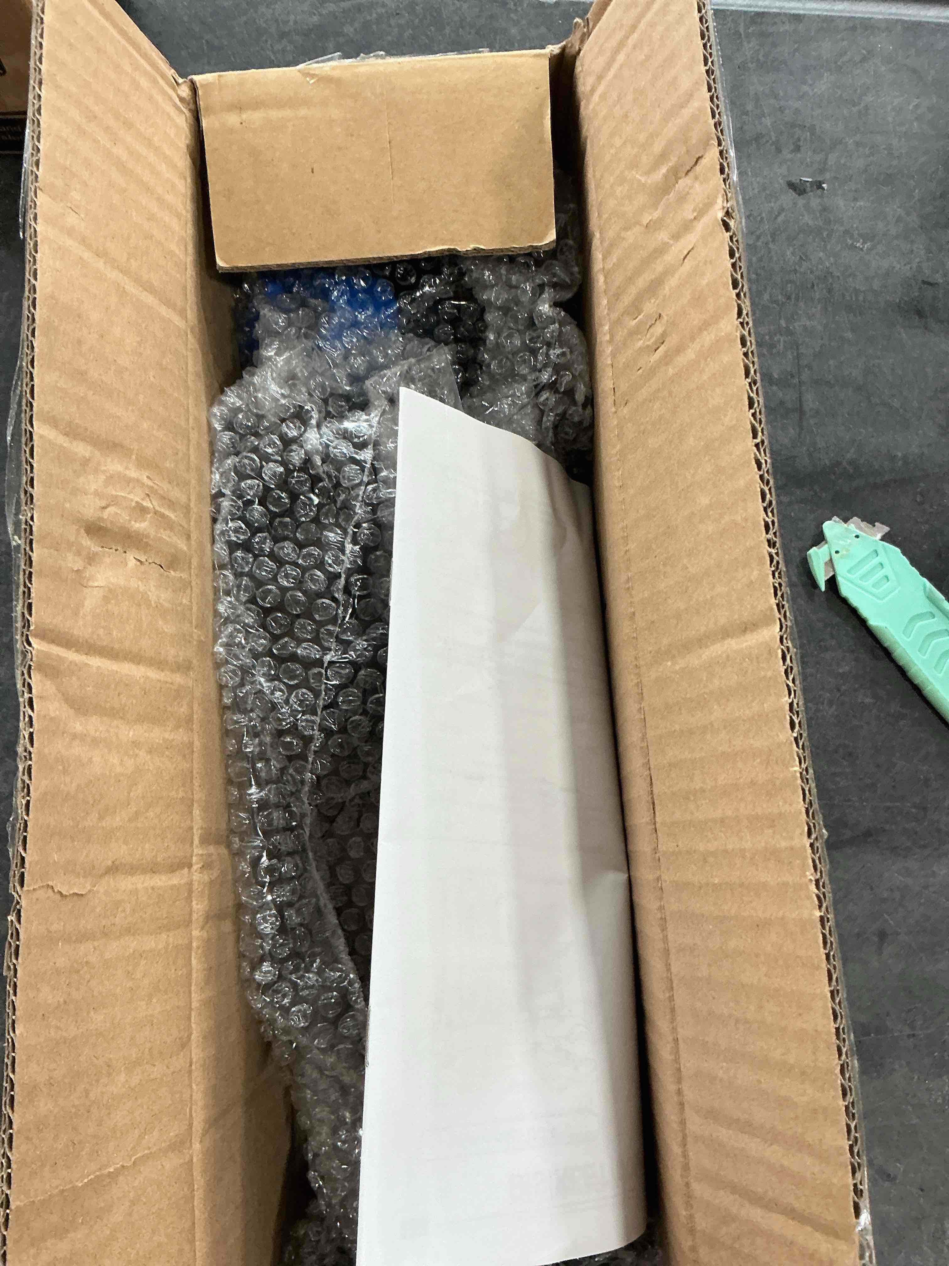 https://s3.amazonaws.com/lotting-images-prod/NonstopDeals/GRA3507158_1761153919605.jpeg