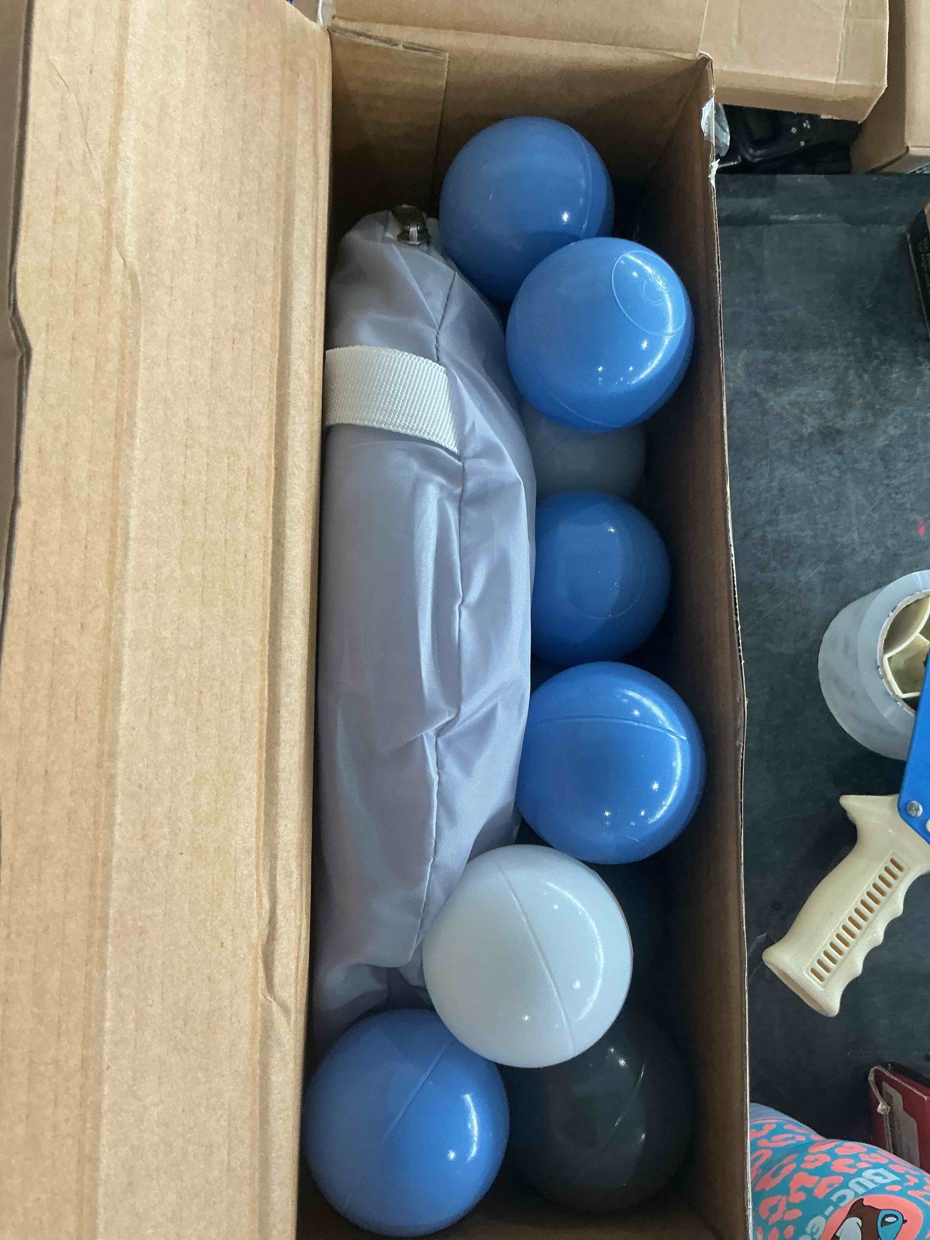 https://s3.amazonaws.com/lotting-images-prod/NonstopDeals/GRA3507174_1761156684033.jpeg