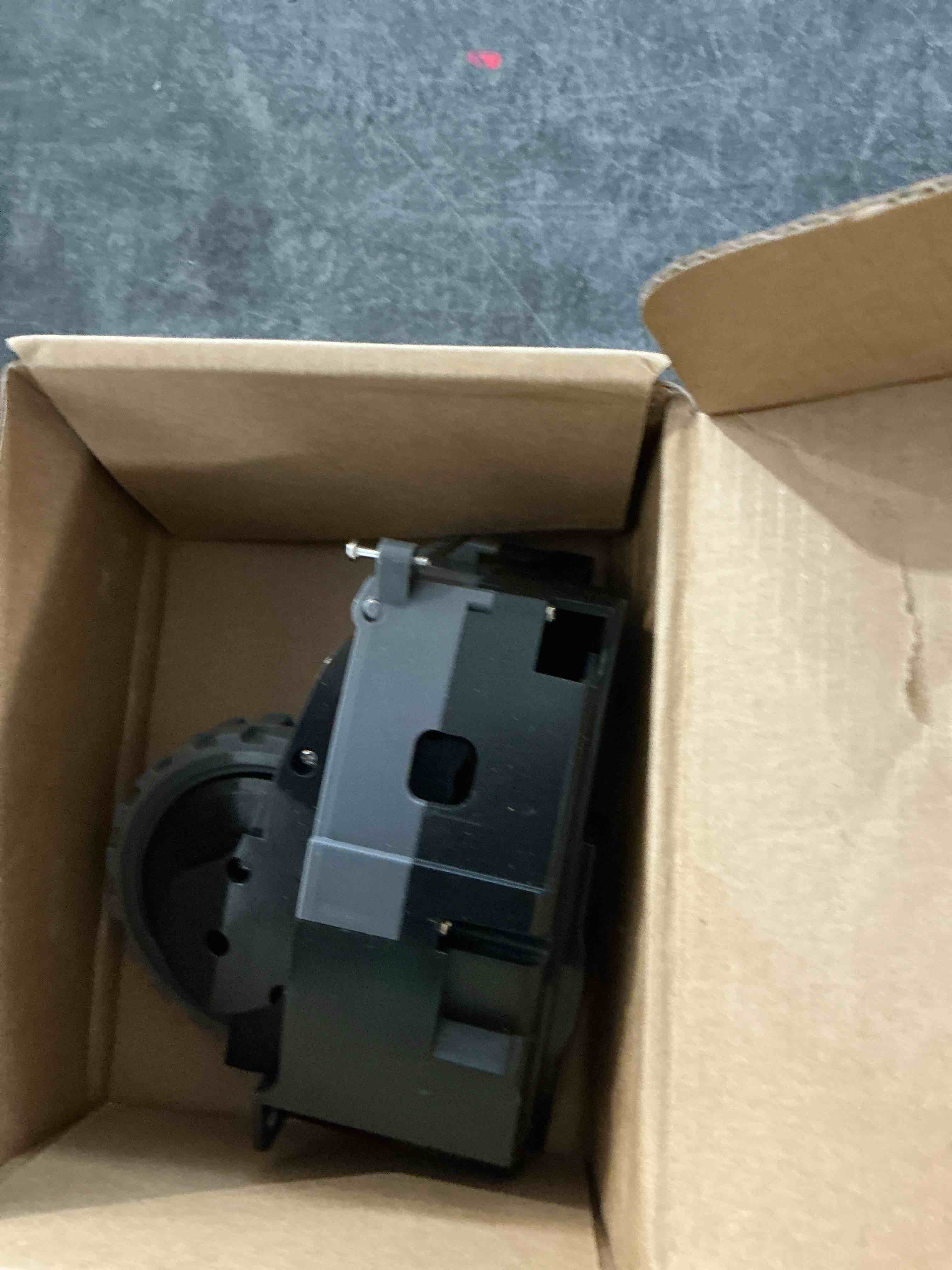 https://s3.amazonaws.com/lotting-images-prod/NonstopDeals/GRA3507299_1761233392867.jpeg