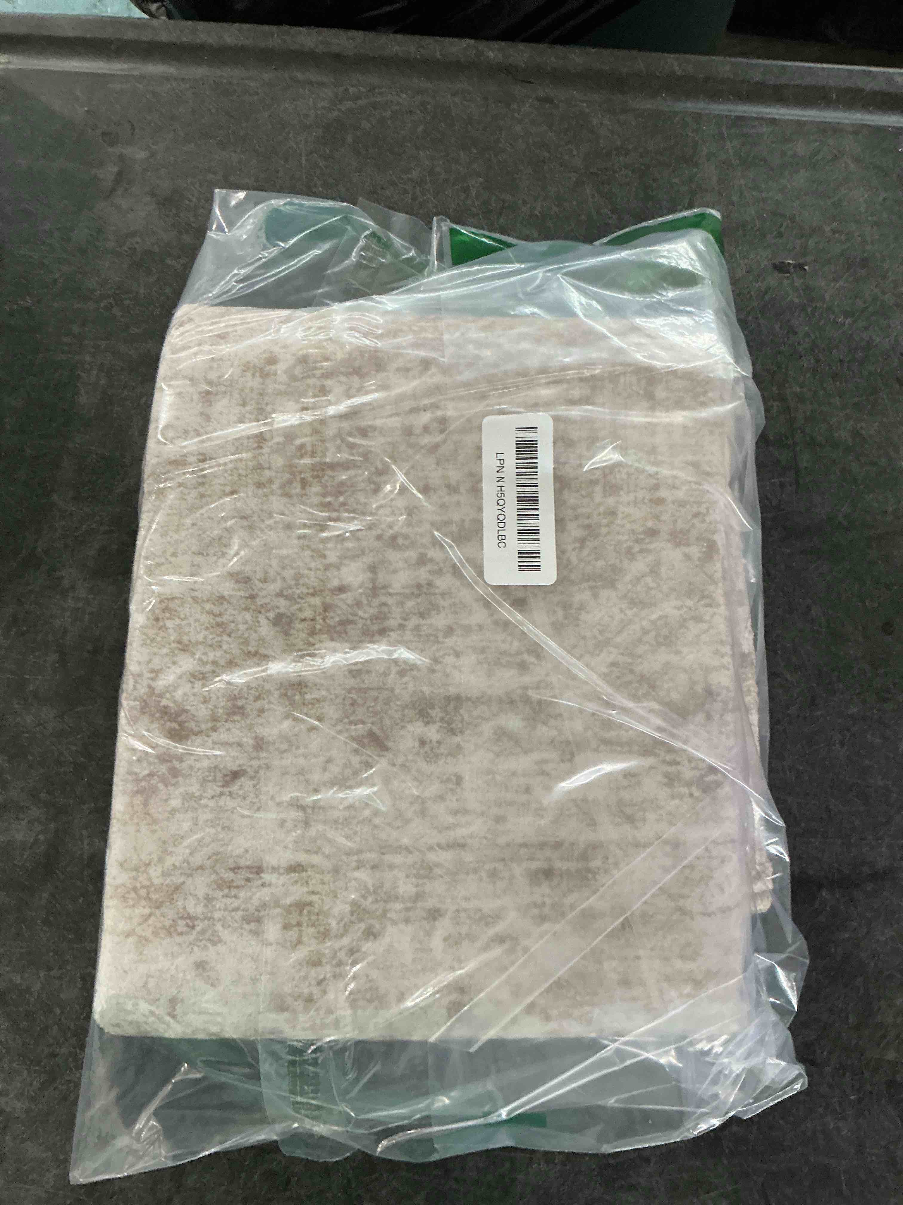 https://s3.amazonaws.com/lotting-images-prod/NonstopDeals/GRA3507301_1761233512616.jpeg