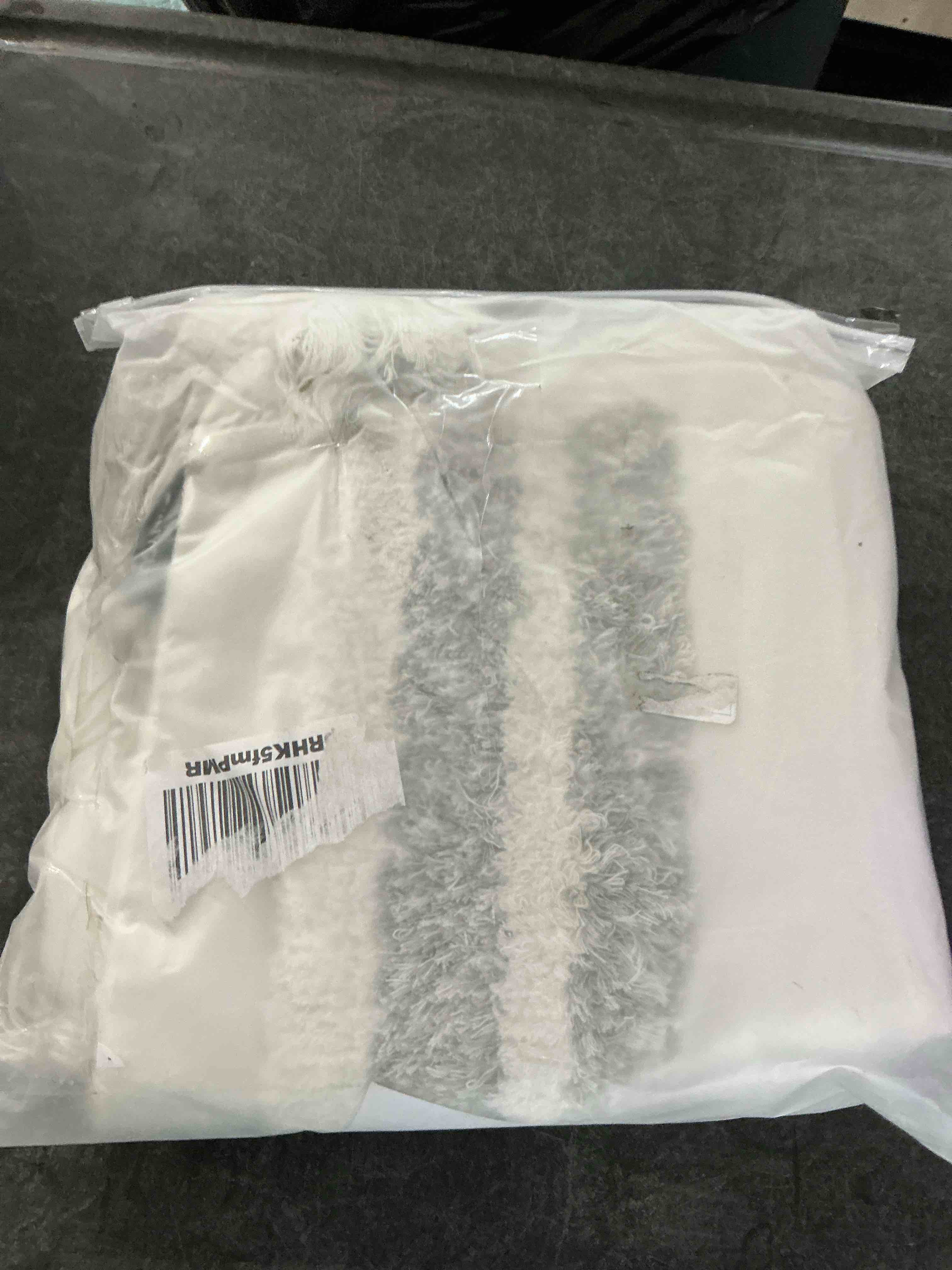 https://s3.amazonaws.com/lotting-images-prod/NonstopDeals/GRA3507313_1761234328909.jpeg