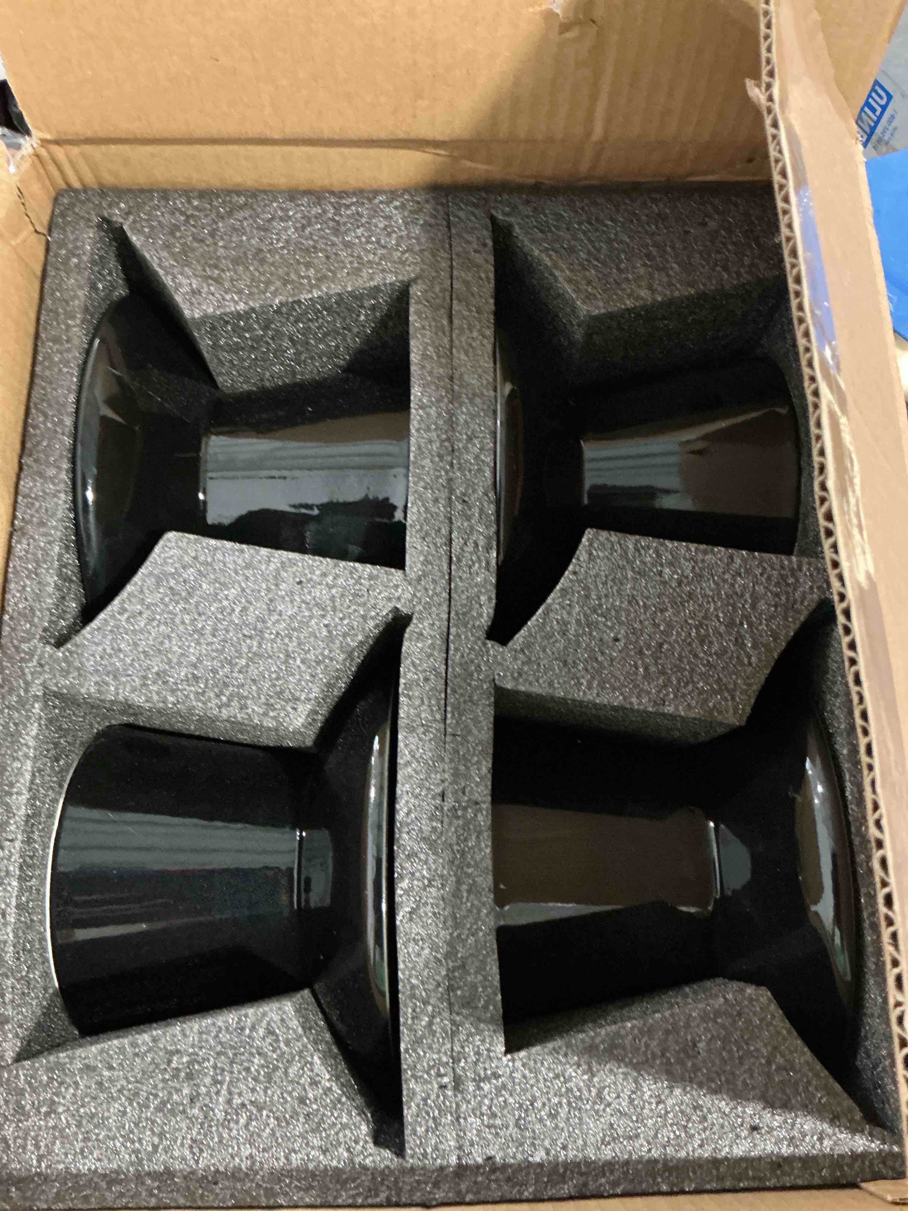 https://s3.amazonaws.com/lotting-images-prod/NonstopDeals/GRA3507328_1761236000571.jpeg