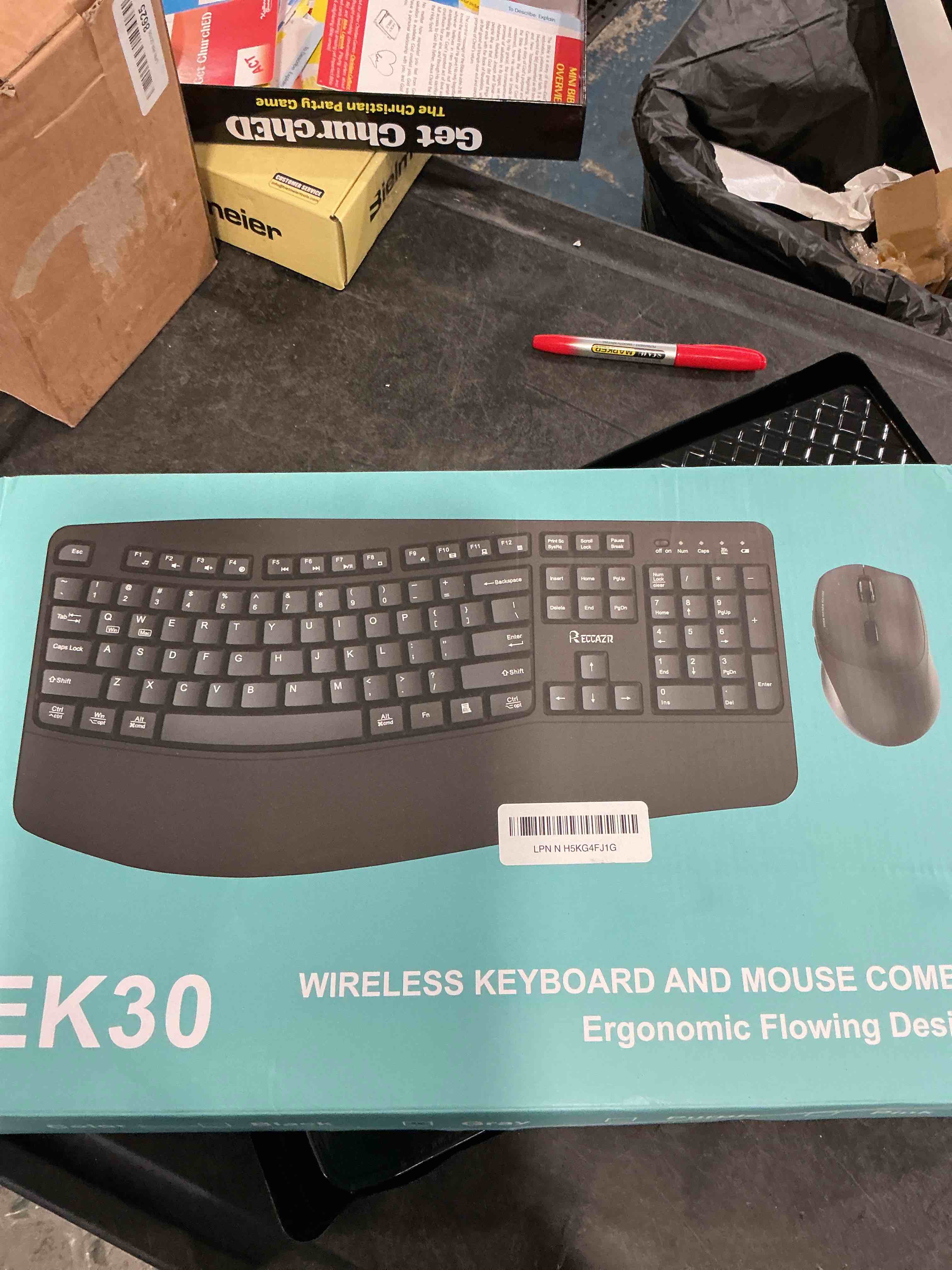 https://s3.amazonaws.com/lotting-images-prod/NonstopDeals/GRA3507342_1761237246096.jpeg