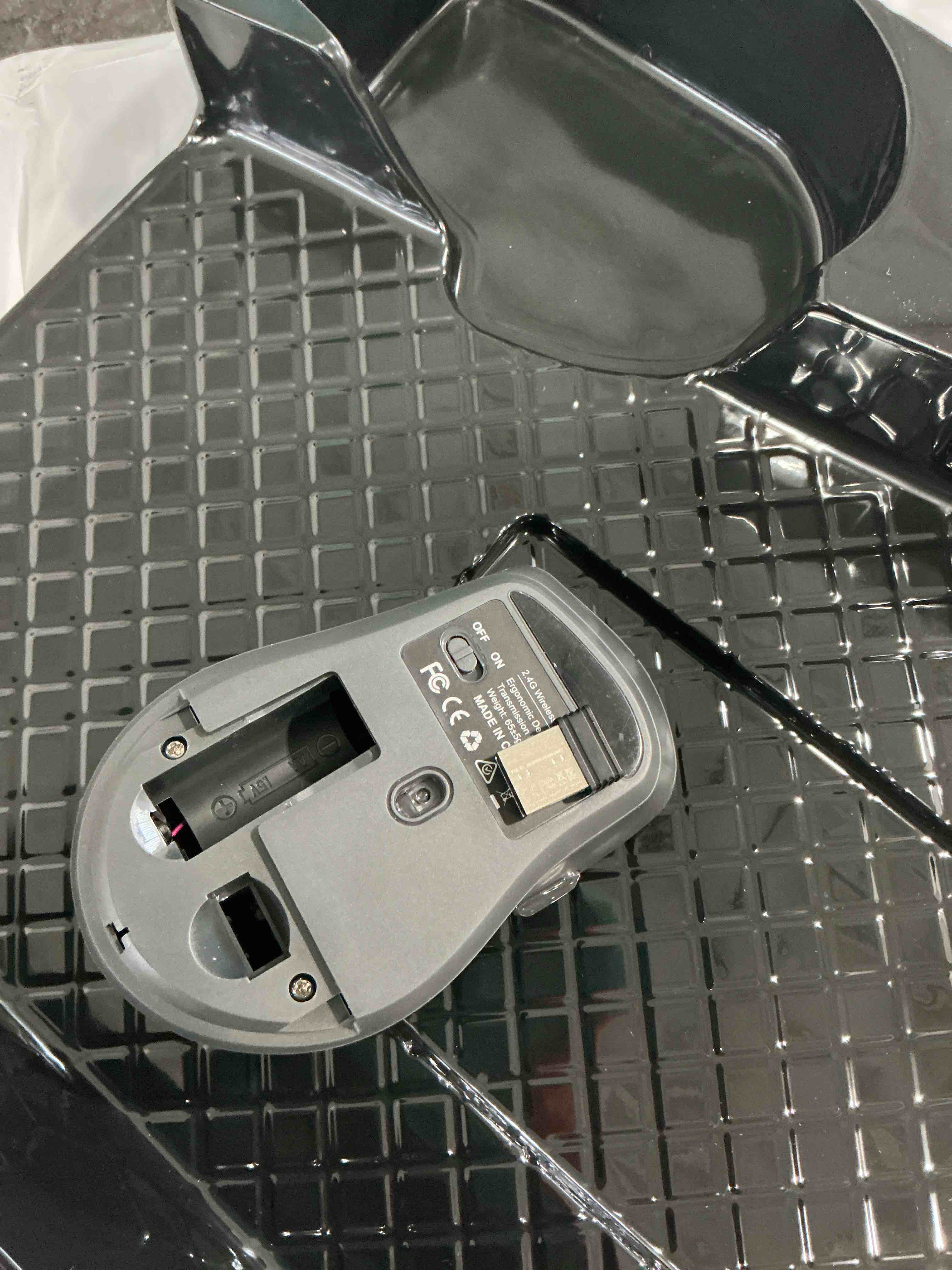 https://s3.amazonaws.com/lotting-images-prod/NonstopDeals/GRA3507342_1761237349148.jpeg