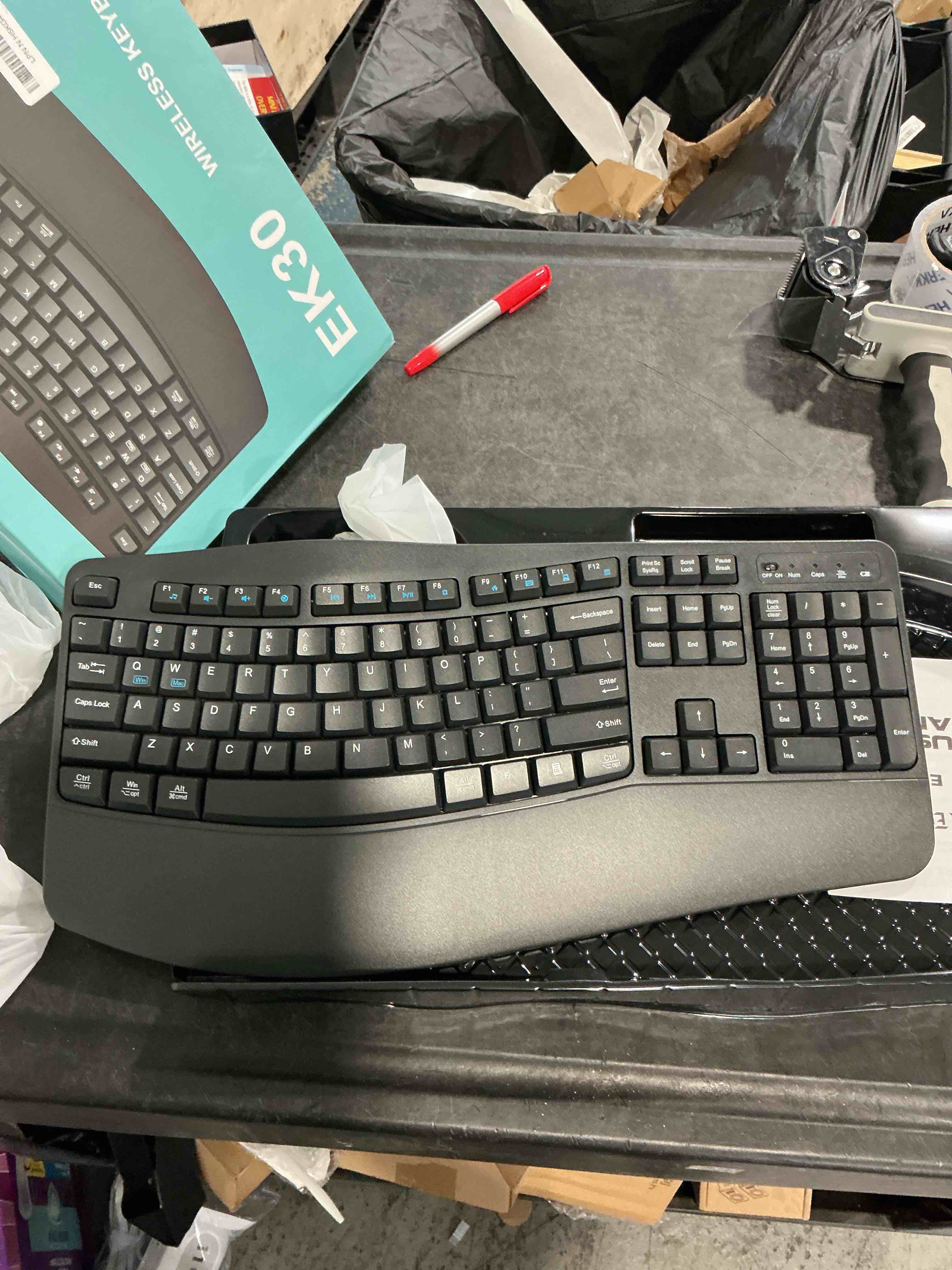 https://s3.amazonaws.com/lotting-images-prod/NonstopDeals/GRA3507342_1761237405074.jpeg