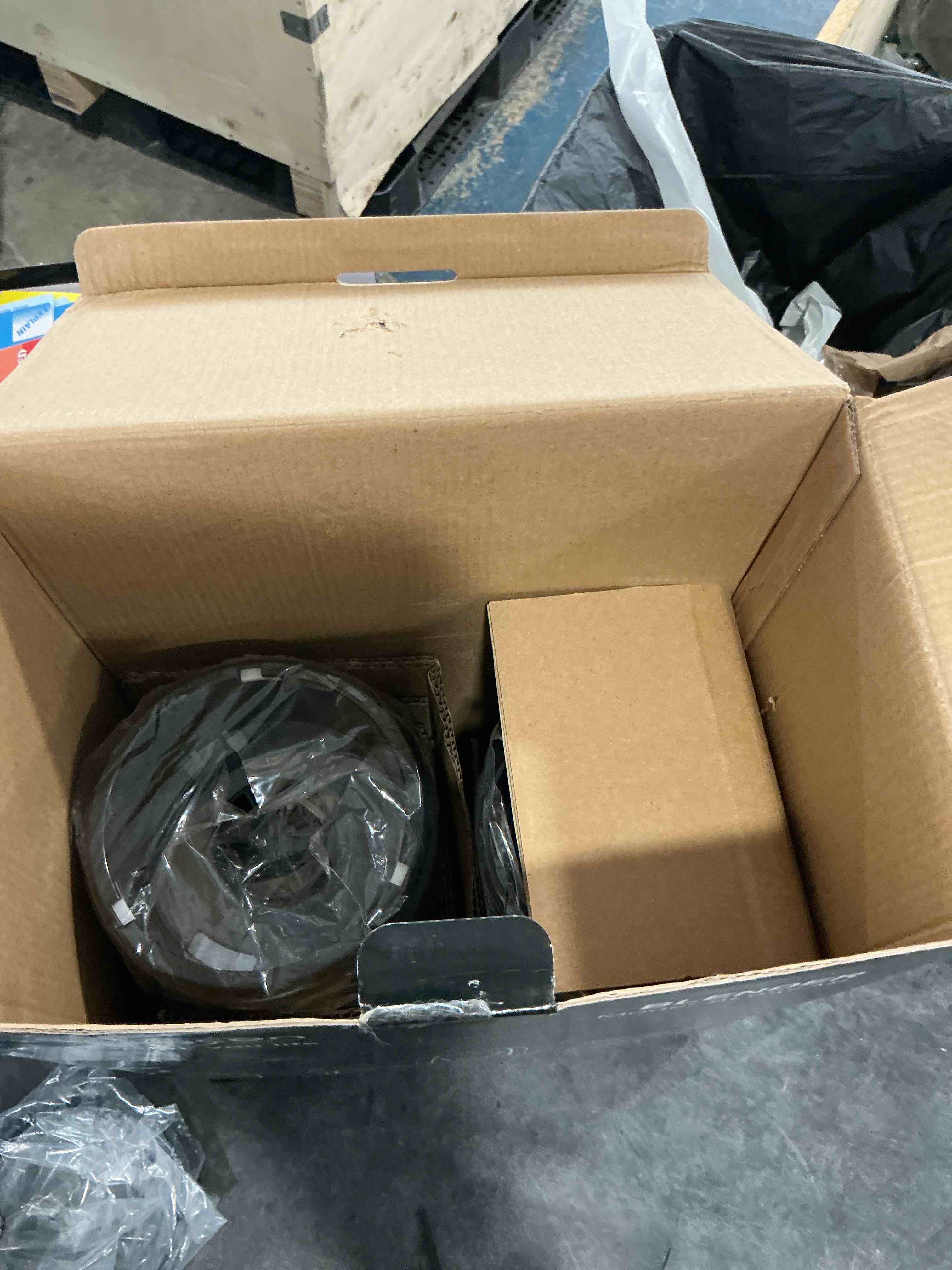 https://s3.amazonaws.com/lotting-images-prod/NonstopDeals/GRA3507359_1761239073117.jpeg
