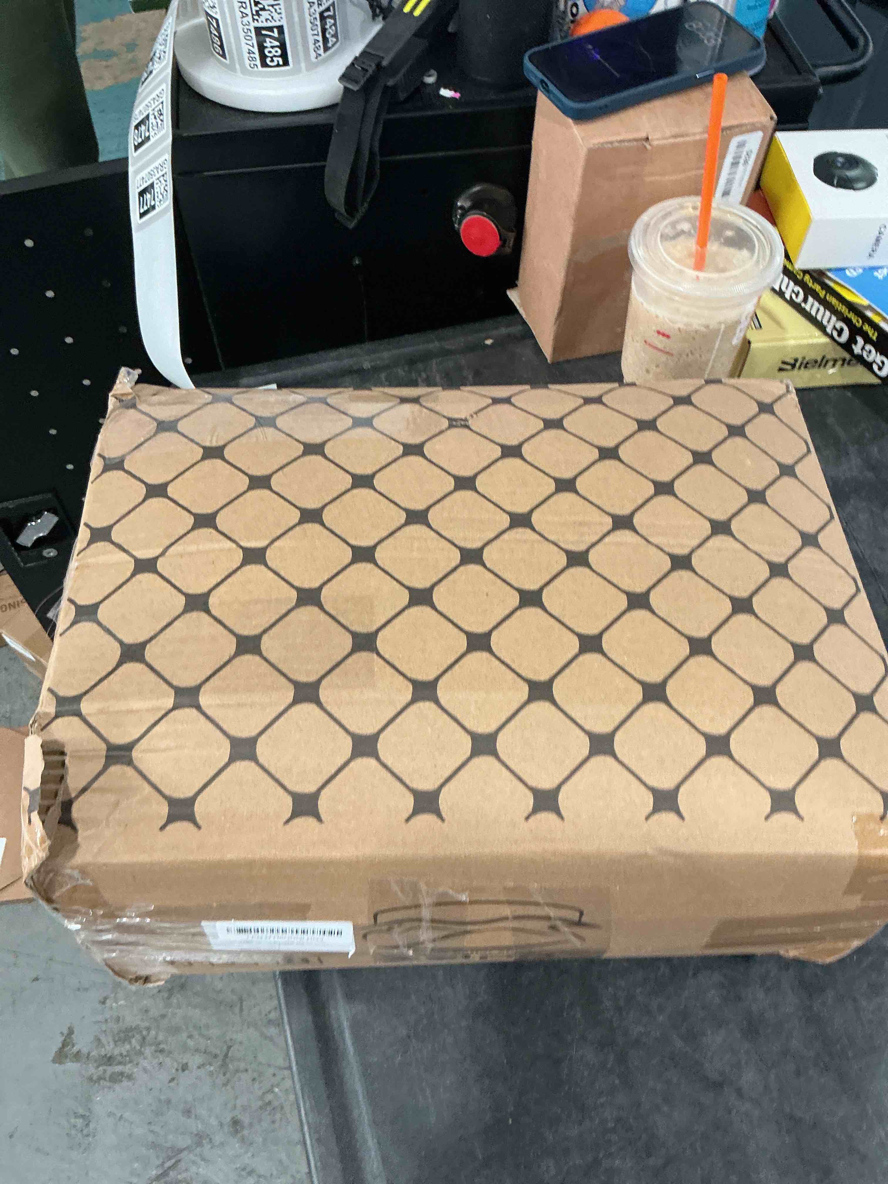 https://s3.amazonaws.com/lotting-images-prod/NonstopDeals/GRA3507477_1761313409395.jpeg