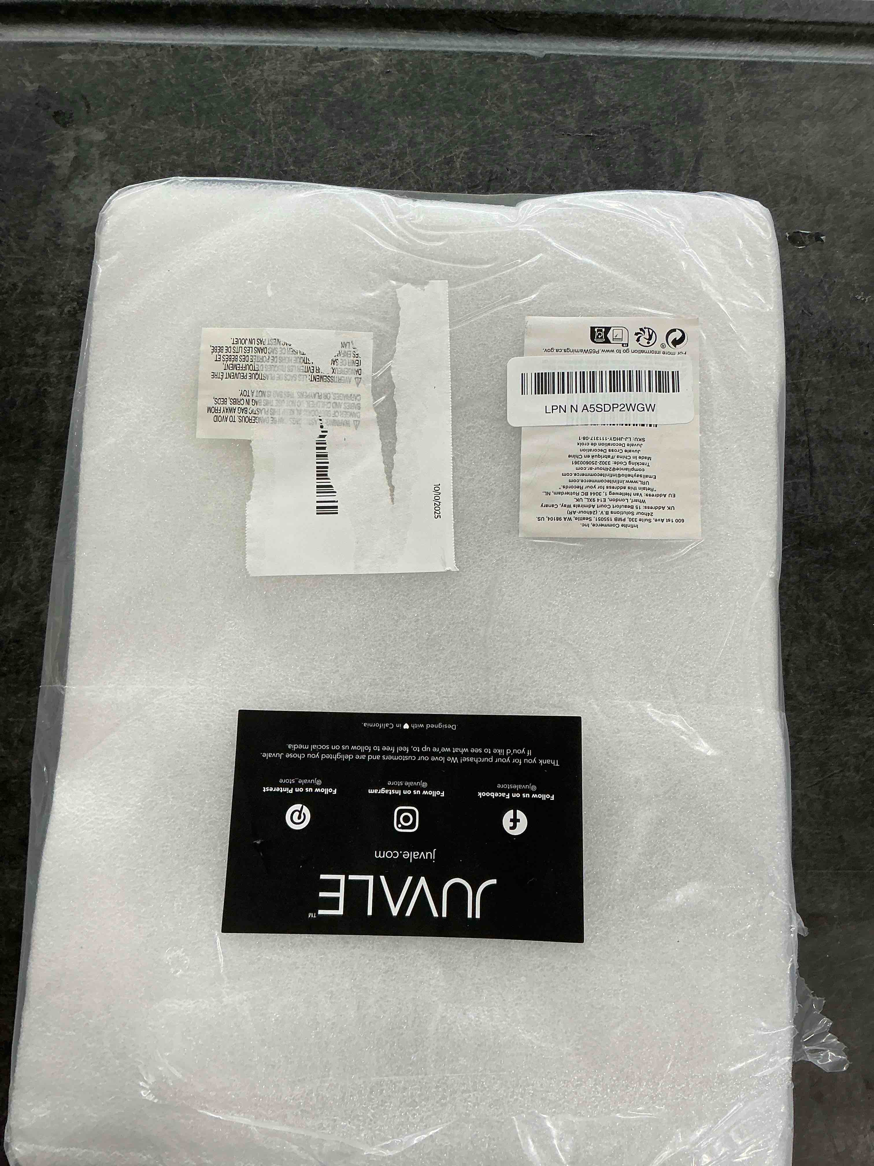 Juvale Decorative Crosses Wall Decor - 11.5 x 7.7 in, Dark Bronze, Rustic Cast Iron Garden Cross - C