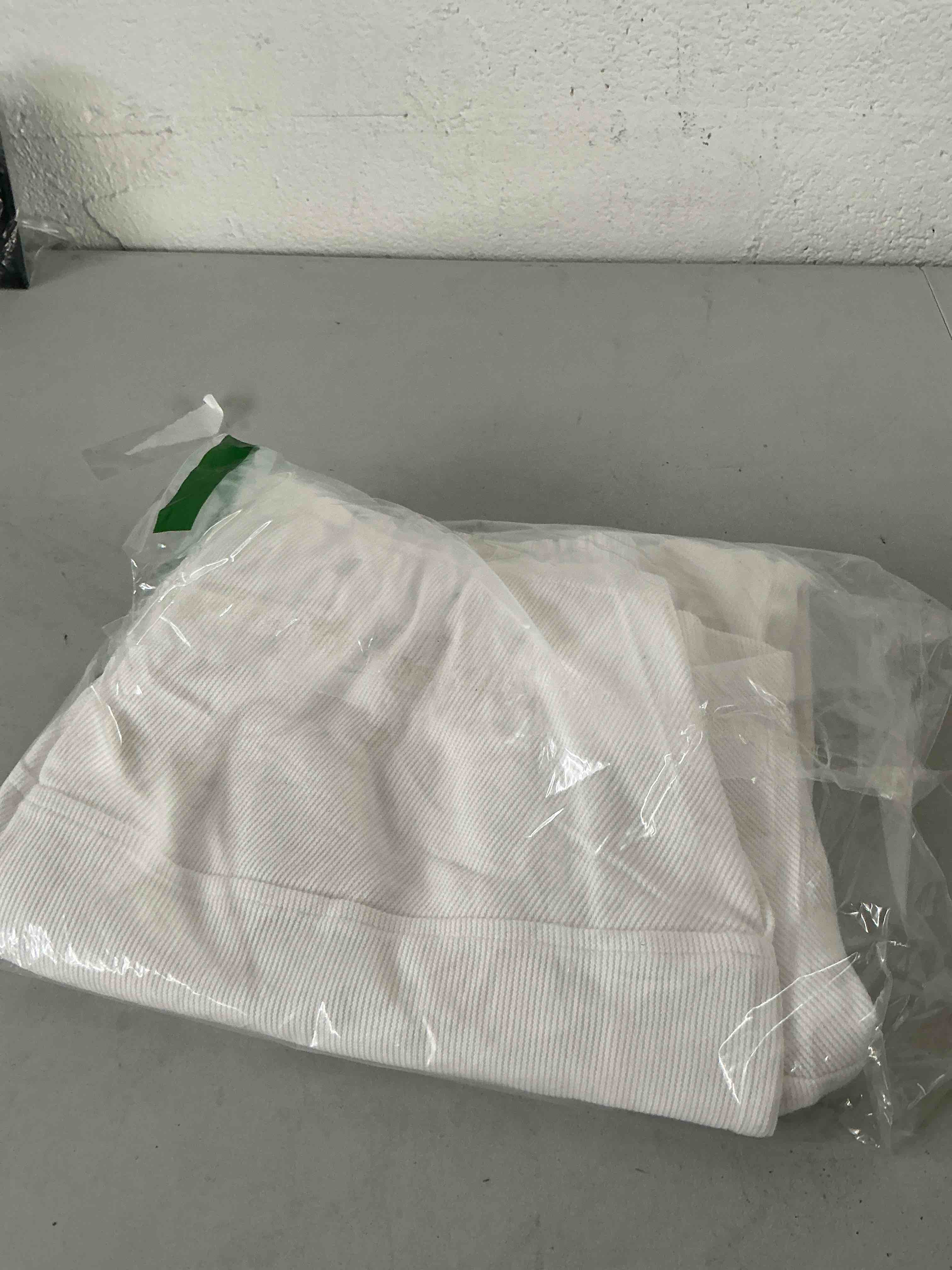https://s3.amazonaws.com/lotting-images-prod/NonstopDeals/GRA3613108_1753554463493.jpeg