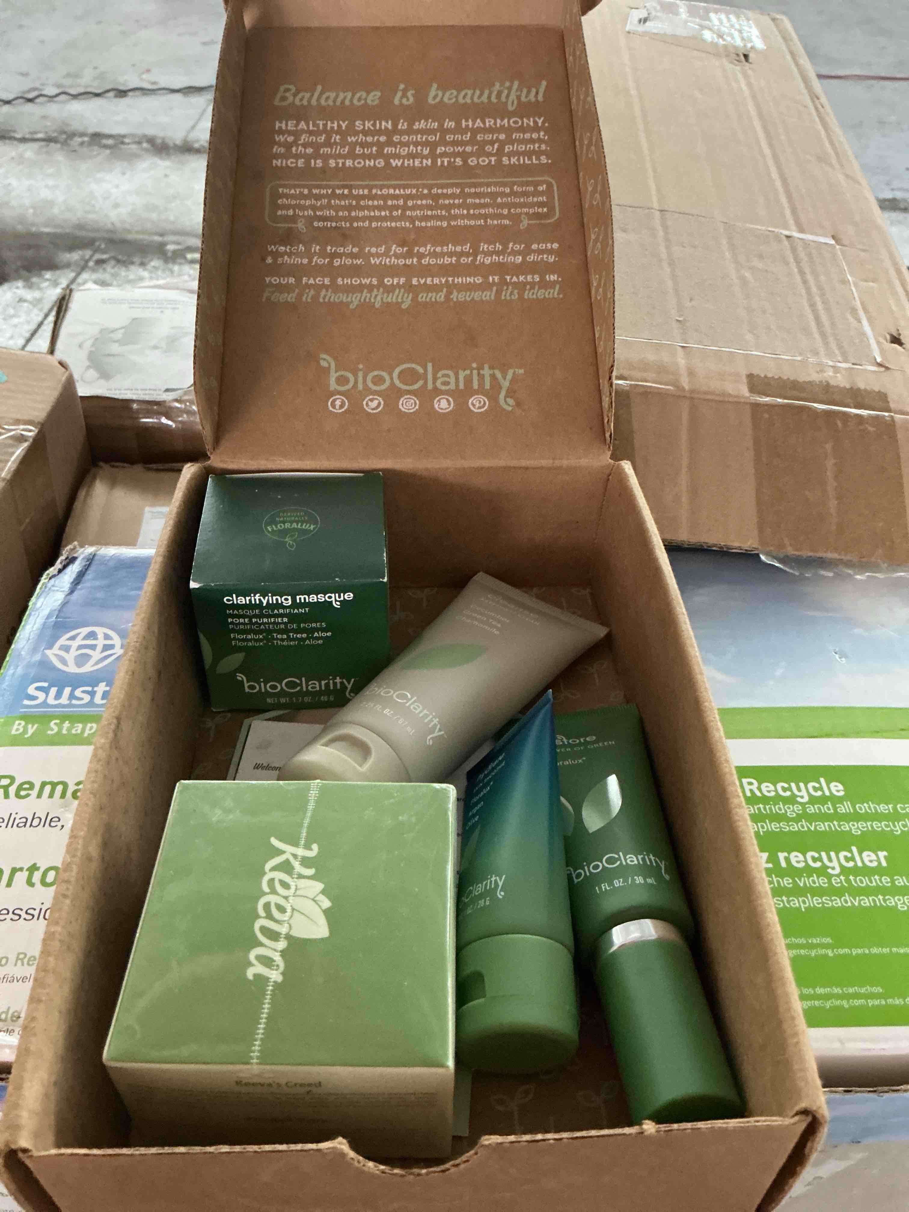 https://s3.amazonaws.com/lotting-images-prod/NonstopDeals/GRA3613380_1753894186300.jpeg