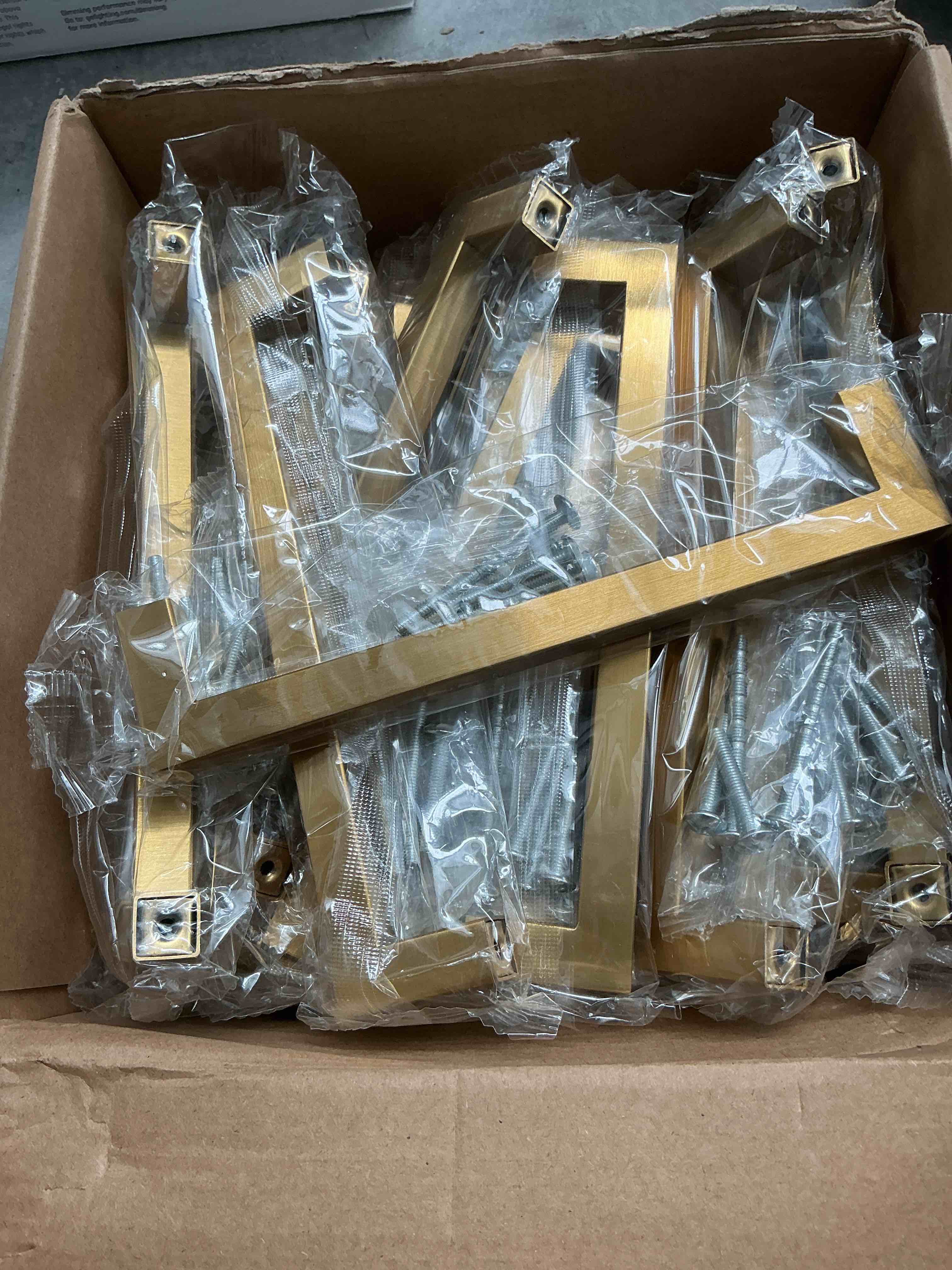 https://s3.amazonaws.com/lotting-images-prod/NonstopDeals/GRA3613420_1753906764455.jpeg