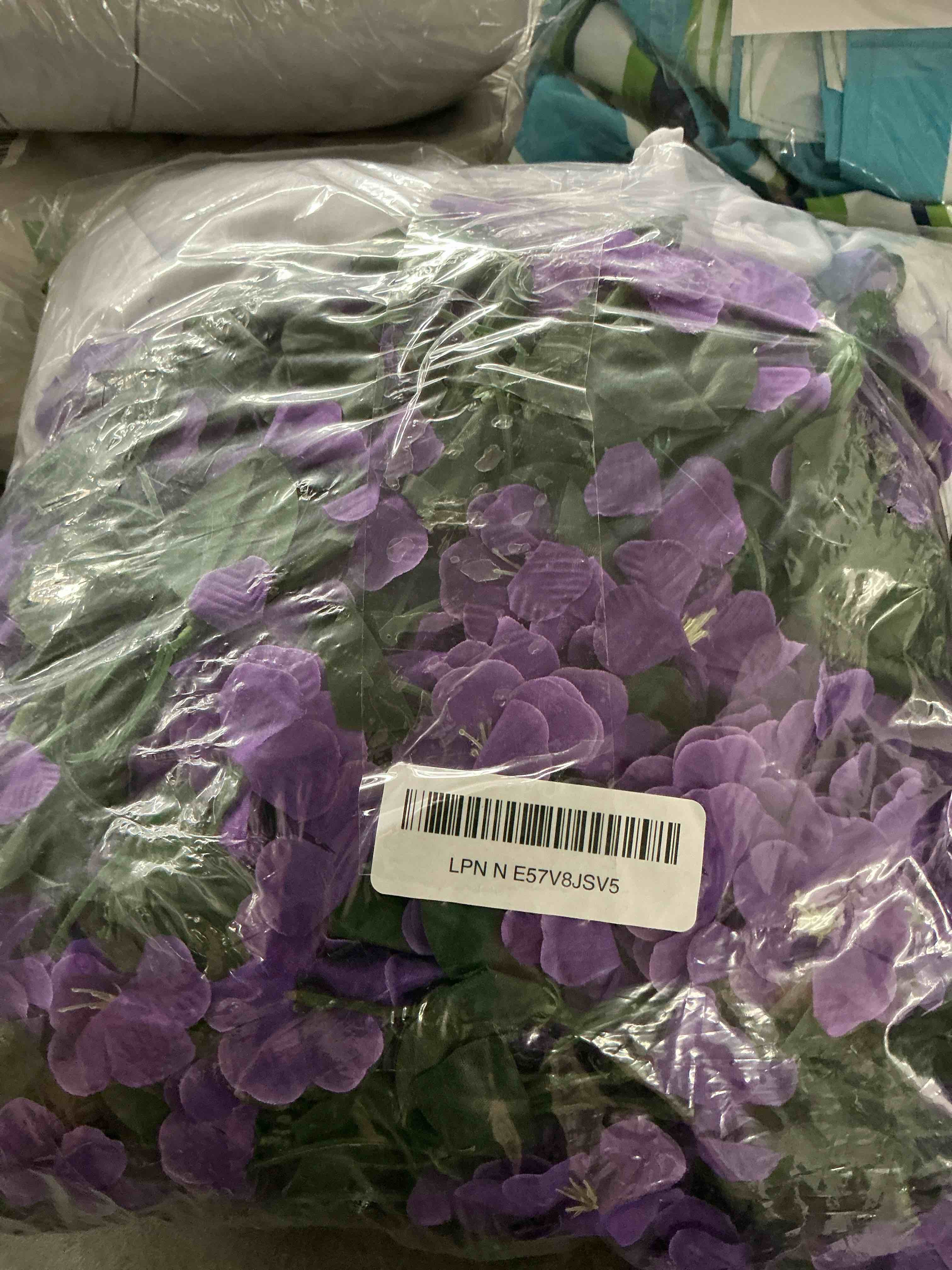 https://s3.amazonaws.com/lotting-images-prod/NonstopDeals/GRA3613472_1754064975228.jpeg