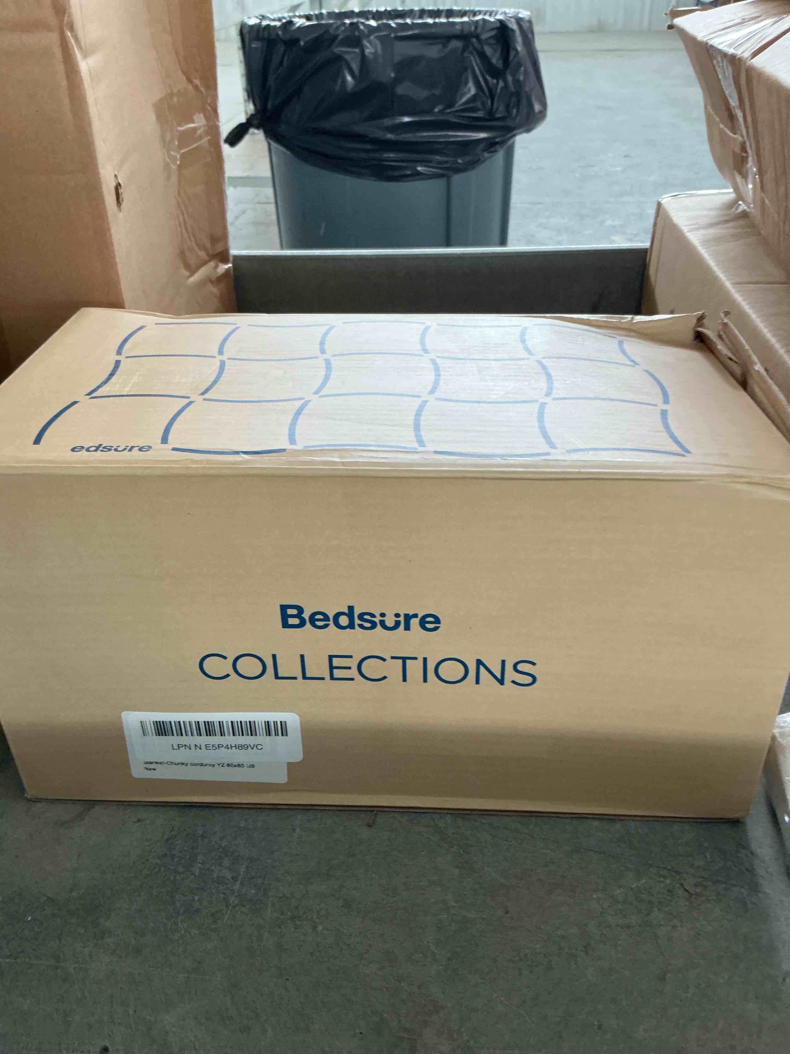 https://s3.amazonaws.com/lotting-images-prod/NonstopDeals/GRA3613516_1754073531719.jpeg
