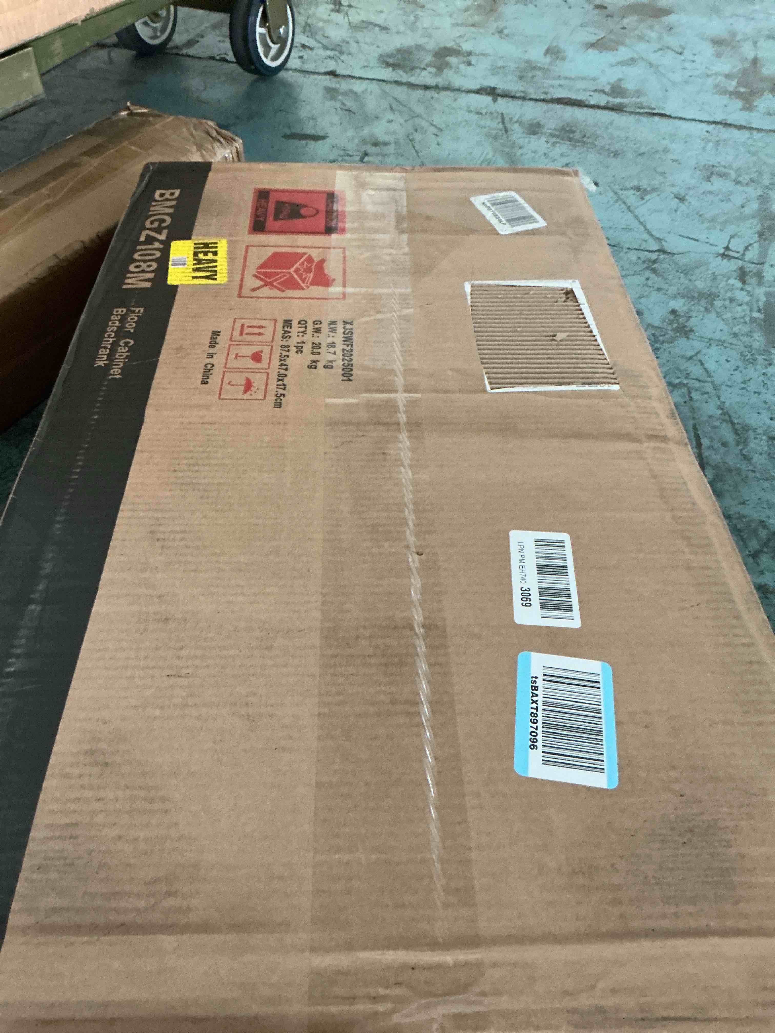 https://s3.amazonaws.com/lotting-images-prod/NonstopDeals/GRA3613595_1754409775410.jpeg