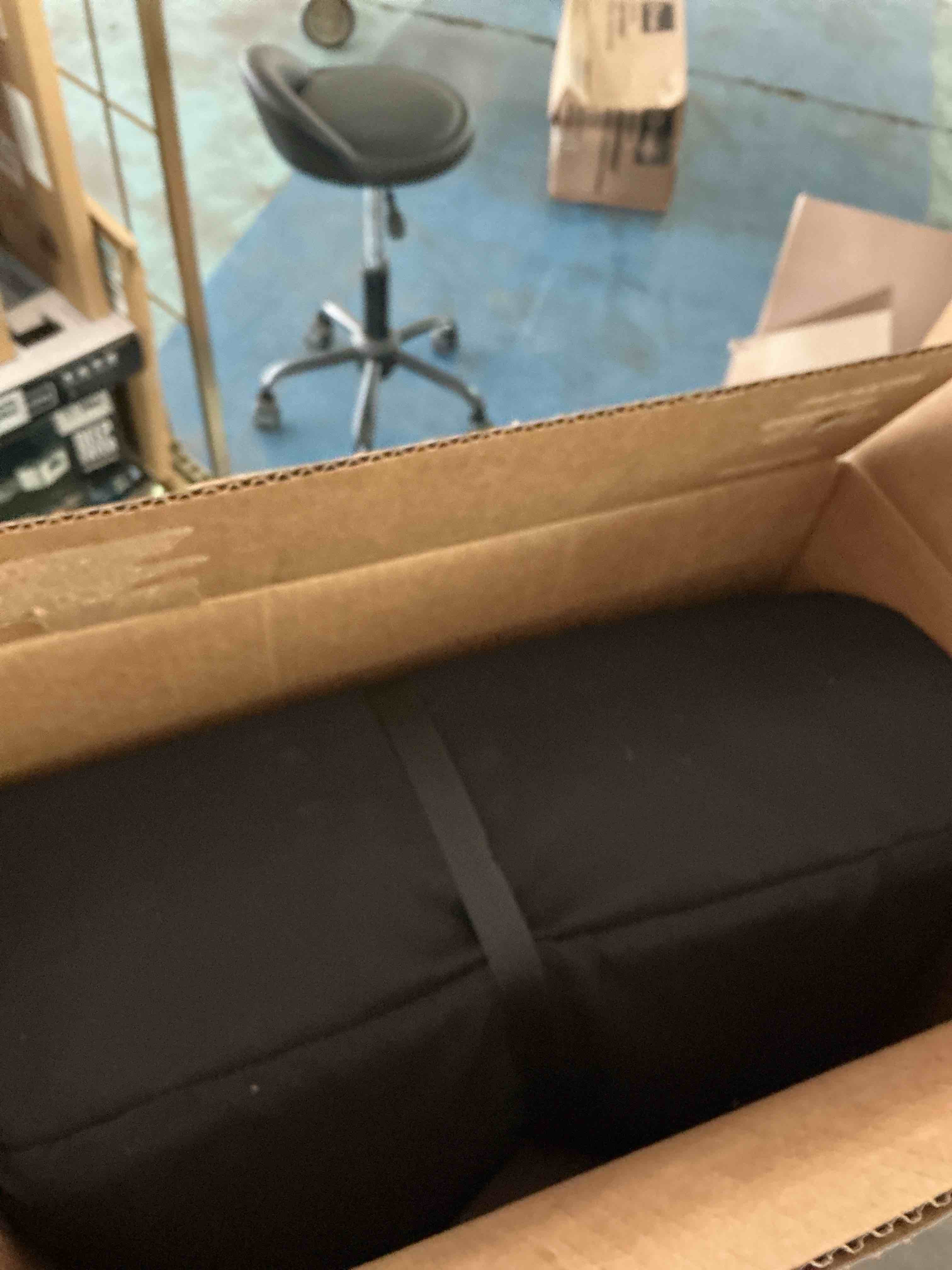 https://s3.amazonaws.com/lotting-images-prod/NonstopDeals/GRA3613778_1754586818649.jpeg